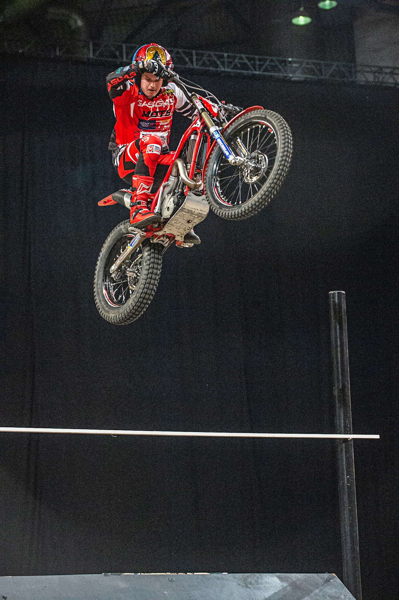 SHEFFIELD, ENGLAND  - DECEMBER 28TH   Jack Price, UK (GasGas) on the high jump during the 25th Anniversary Sheffield Indoor Trial at the FlyDSA Arena, Sheffield on Saturday 28th December 2019. (Credit: Ian Charles | MI News)