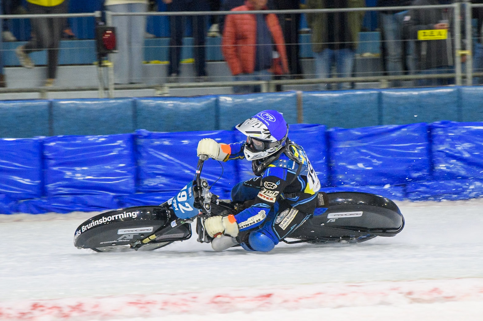 Niclas Svensson (192) of Sweden in action during the FIM Ice Speedway Gladiators World Championship, Final 3 at the Ice Stadium, Thialf, Heerenveen on Saturday 5th April 2025. (Photo: Ian Charles | MI News)