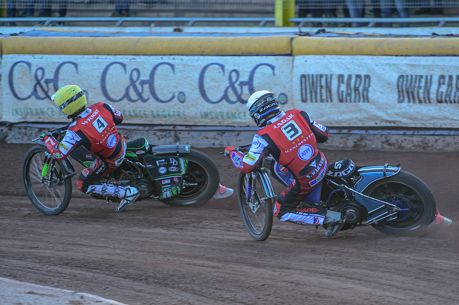 SHEFFIELD, UK. MAY 26TH Charles Wright  (Yellow) and Matej Žagar  (White) on their way to maximum heat points  during the SGB Premiership match between Sheffield Tigers and Belle Vue Aces at Owlerton Stadium, Sheffield on Thursday 26th May 2022. (Credit: Ian Charles | MI News)