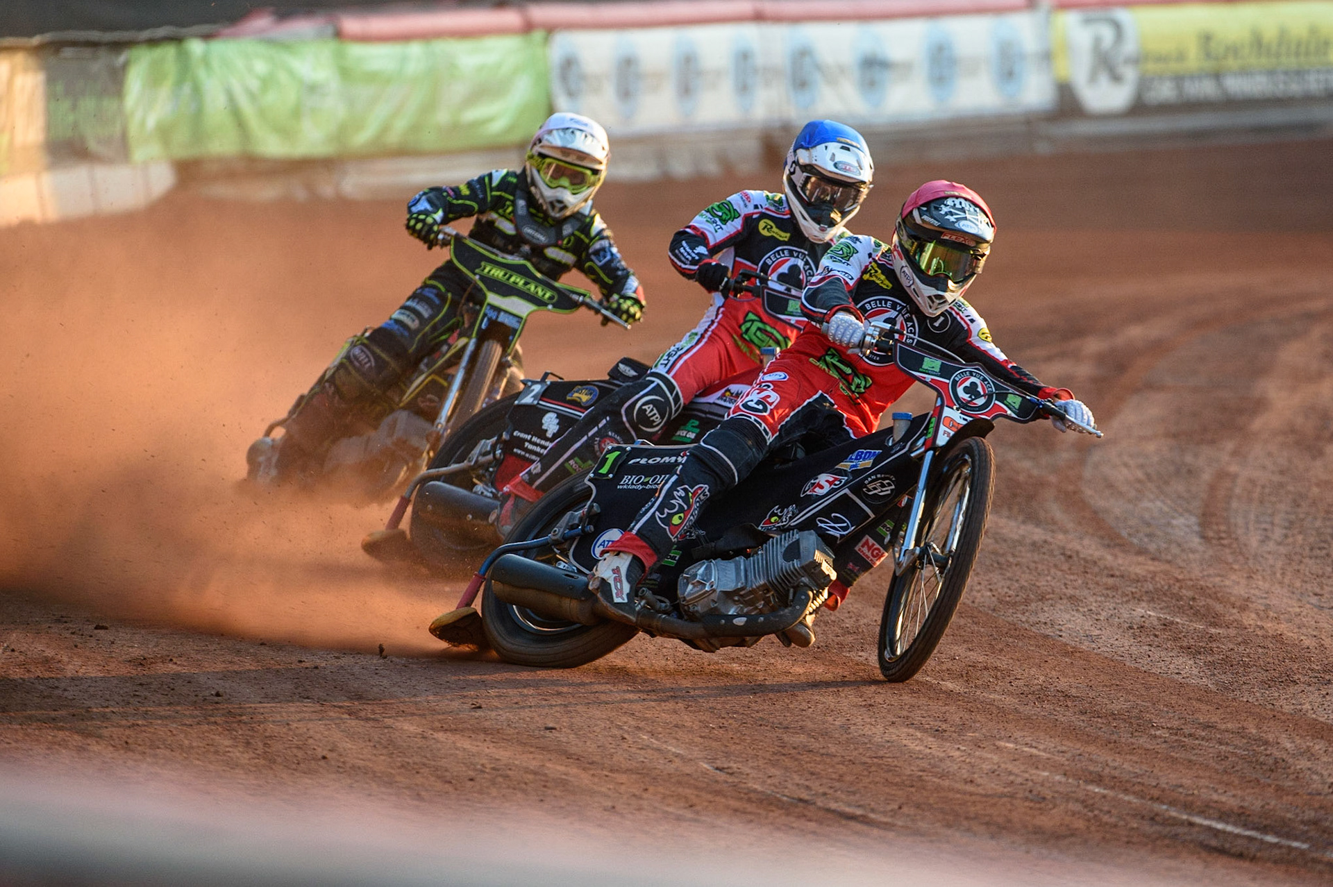 MANCHESTER UKDan Bewley  (Red) leads Richie Worrall   (Blue) and Paul Starke  (White) during the SGB Premiership match between Belle Vue Aces and Ipswich Witches at the National Speedway Stadium, Manchester on Monday 2nd August 2021. (Credit: Ian Charles | MI News)