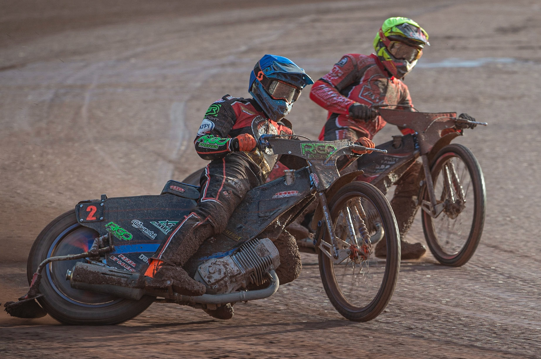 Photo by Ian Charles:

Dimitri Berge  (Blue) outside Aaron Summers  (Yellow)

Belle Vue Aces v Peterborough Panthers, British Speedway Premiership, National Speedway Stadium, Manchester, Thursday, 13, June, 2019