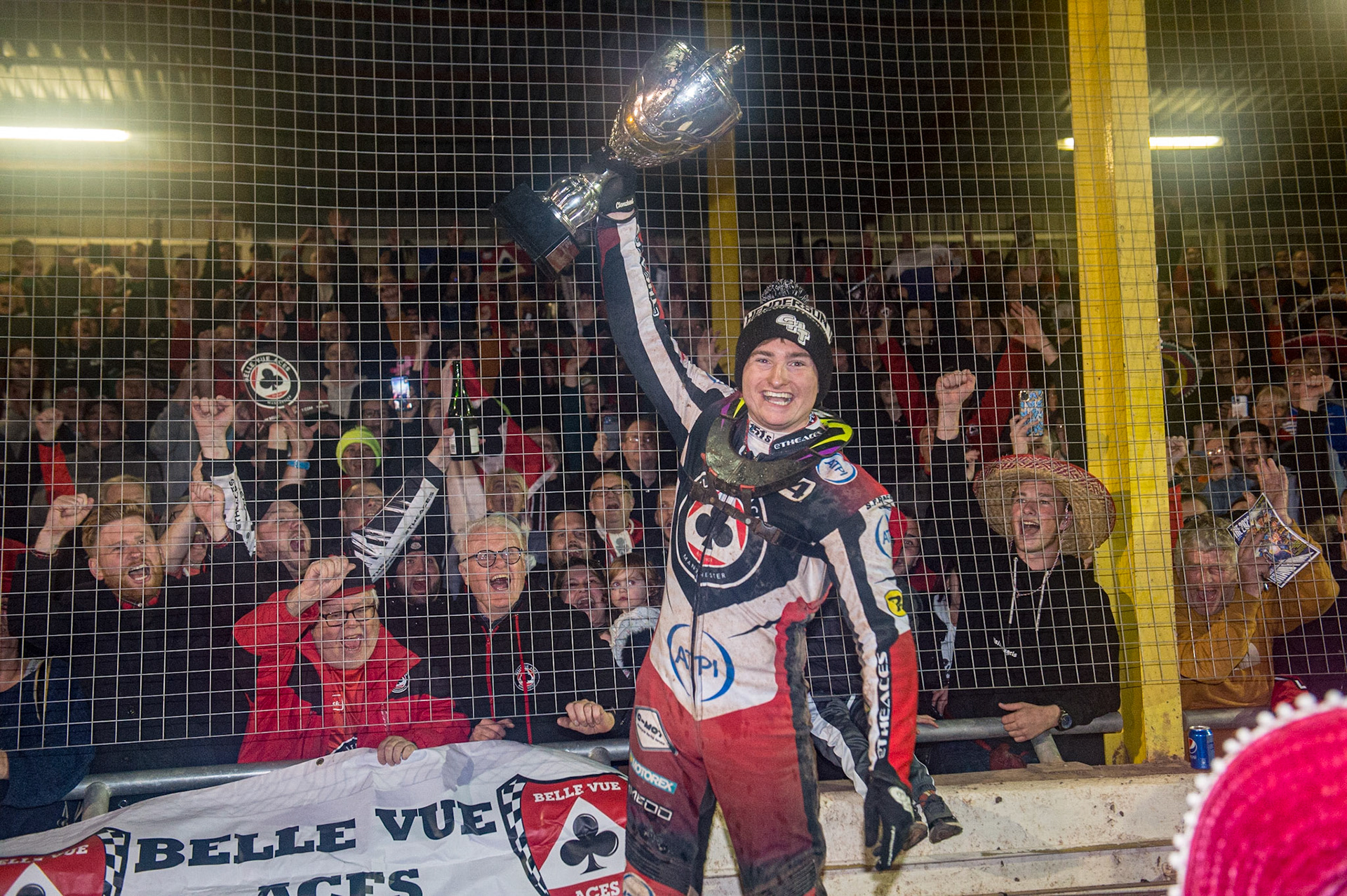 Tom Brennan   with the trophy during the SGB Premiership Grand Final 2nd Leg between Sheffield Tigers and Belle Vue Aces at Owlerton Stadium, Sheffield on Thursday 13th October 2022. (Credit: Ian Charles | MI News)