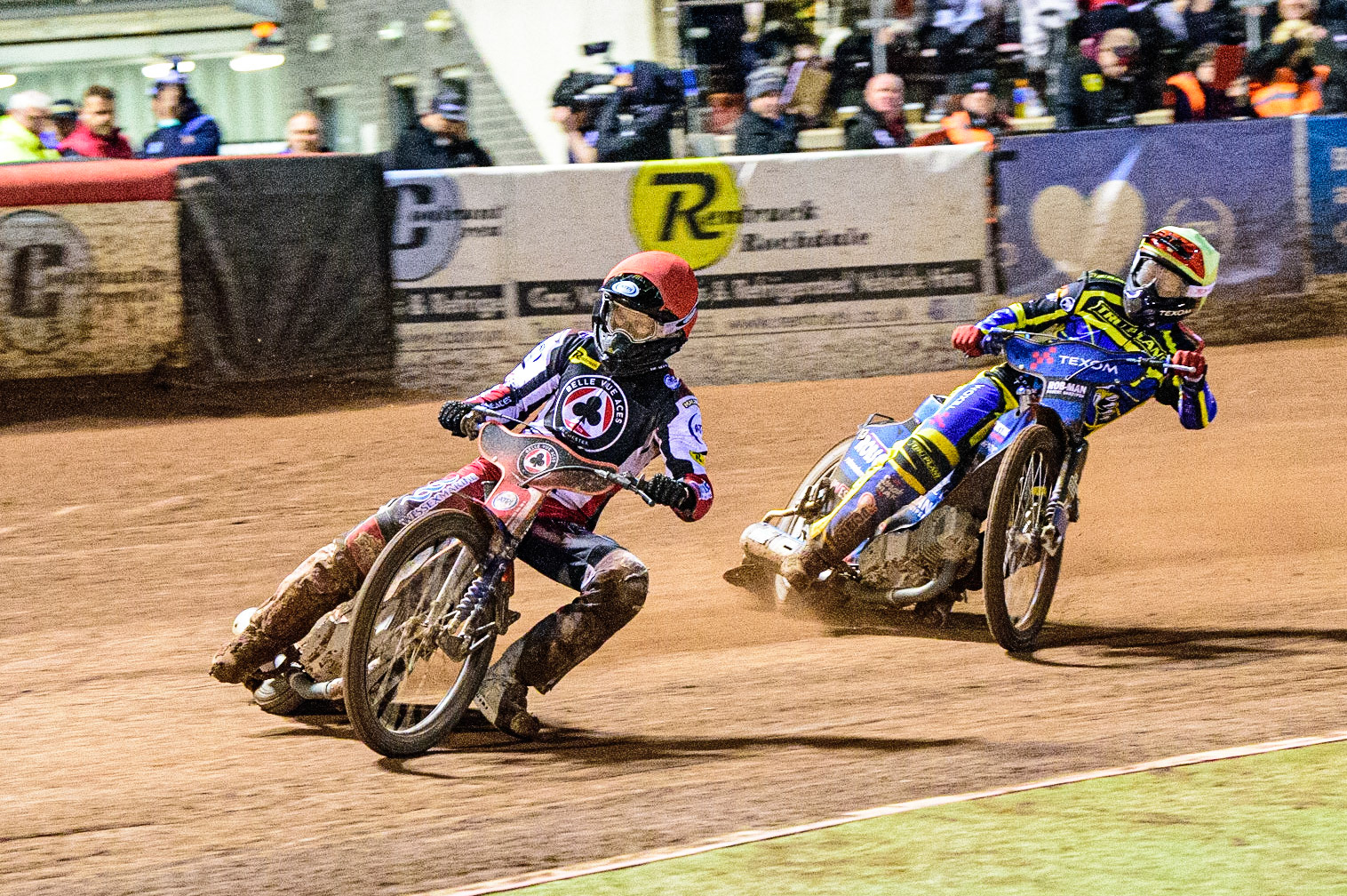 Brady Kurtz  (Red) leads Tobiasz Musielak  (Yellow) during the SGB Premiership Grand Final 1st leg between Belle Vue Aces and Sheffield Tigers at the National Speedway Stadium, Manchester on Monday 10th October 2022. (Credit: Ian Charles | MI News)