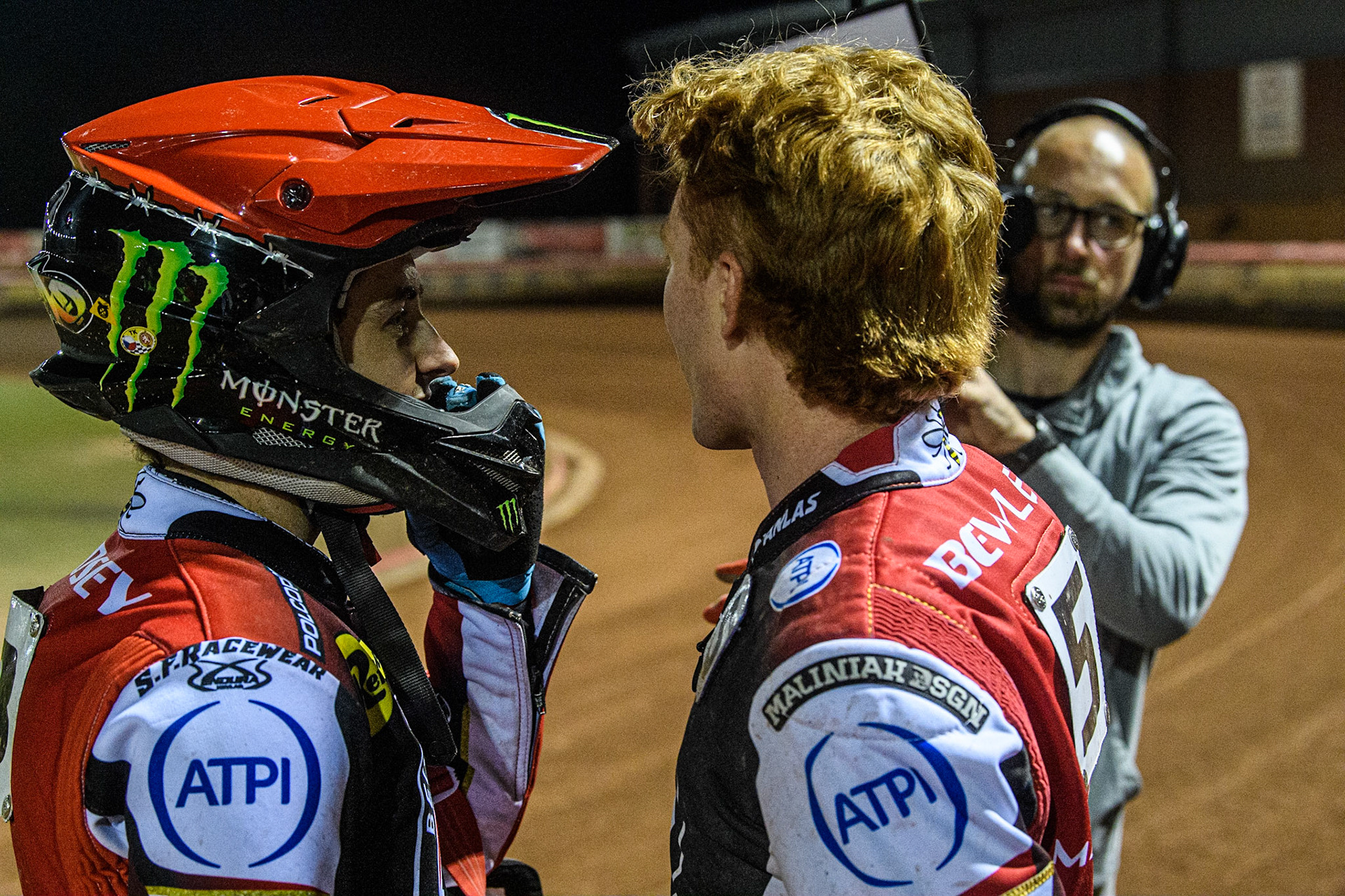 Jaimon Lidsey (left) and Dan Bewley discuss their heat during the Sports Insure Premiership match between Belle Vue Aces and Sheffield Tigers at the National Speedway Stadium, Manchester on Monday 7th August 2023. (Photo: Ian Charles | MI News)