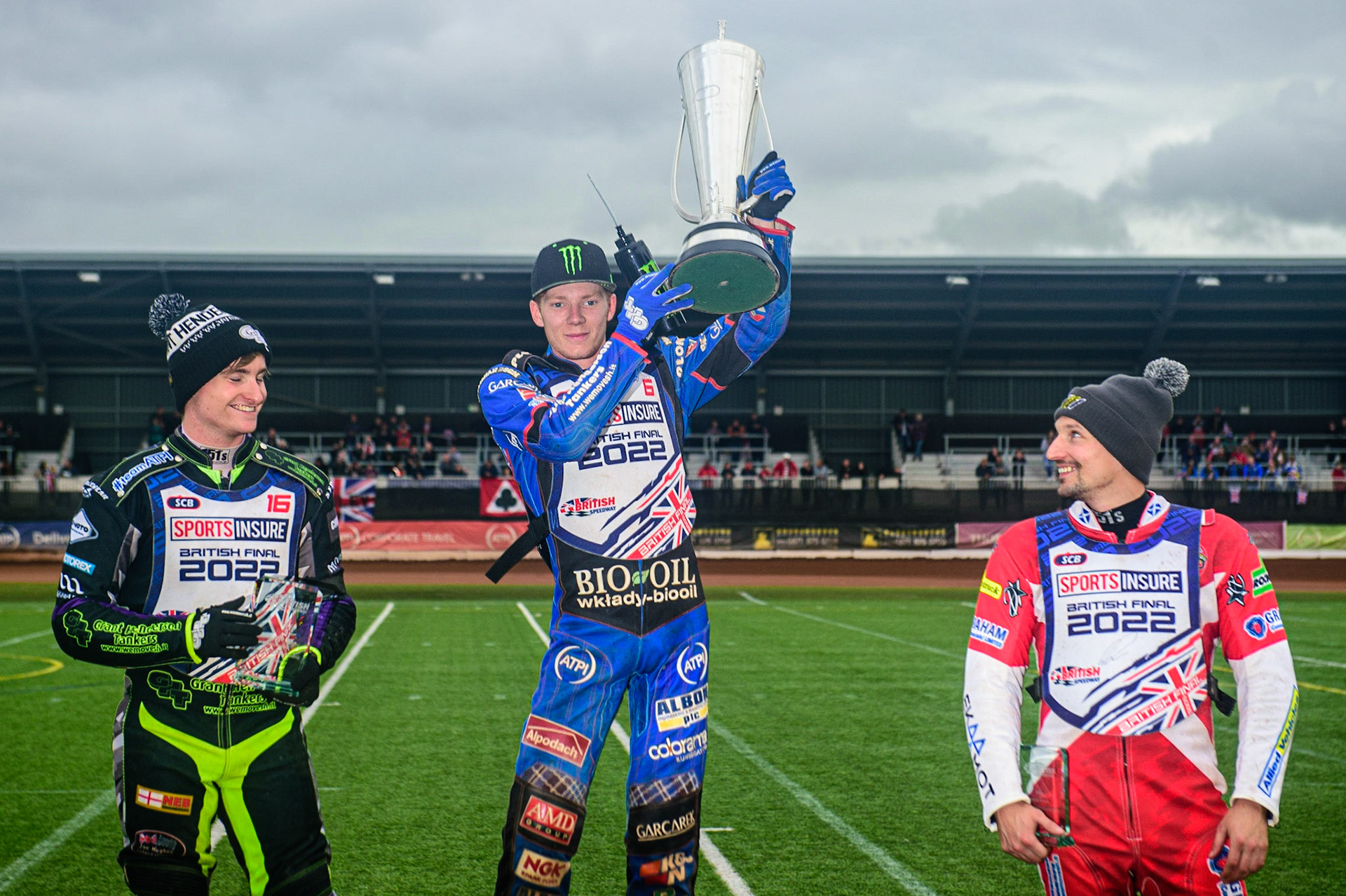 British Final Top 3: (l - r) Tom Brennan (Belle Vue/Glasgow) 2nd, Dan Bewley (Winner). Craig Cook (Glasgow/Kings Lynn) 3rd during the Sports Insure British Speedway Final, at the National Speedway Stadium, Manchester, on Sunday 18th September 2022. (Credit: Ian Charles | MI News )