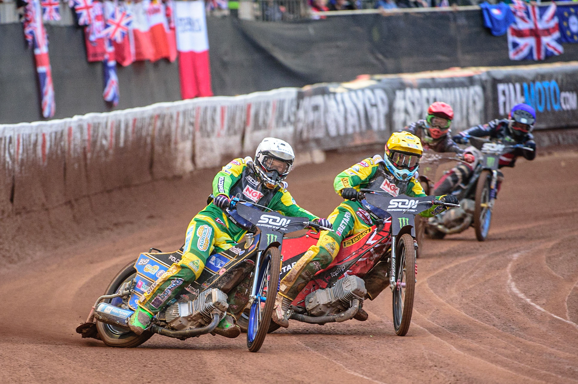 MANCHESTER, UK. OCT 17TH Jason Doyle (White) and Max Fricke of Australia (Yellow) lead Andzejs Lebedevs (Red) and Olegs Mijailovs of Latvia (Blue) during the Monster Energy FIM Speedway of Nations at the National Speedway Stadium, Manchester on Sunday  17th October 2021. (Credit: Ian Charles | MI News)