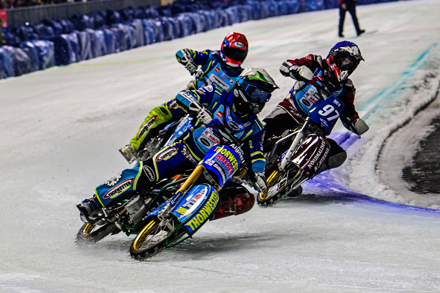 Luca Bauer (White) leads Ove Ledström (Blue) and Günther Bauer (Red) during the Race of Legends at the Max-Aicher-Arena, Inzell on Friday 17th March 2023. (Photo: Ian Charles | MI News)