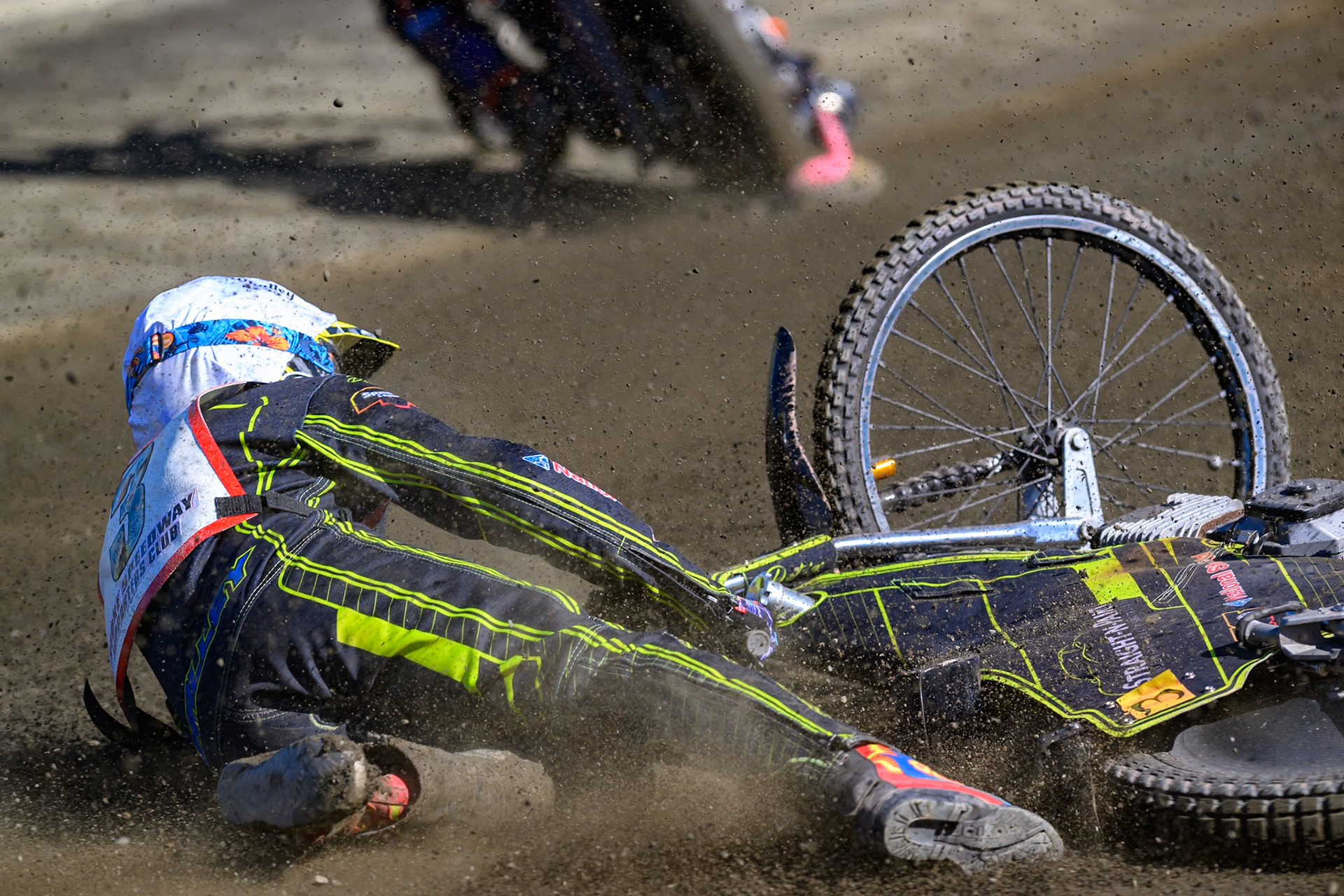 Ben Whalley of Stoke Potters comes to grief during the National Development League Challenge match between Buxton Bulls and Stoke Potters at Hi-Edge Speedway, Buxton on Sunday 24th May 2026. (Photo: Ian Charles | MI News)