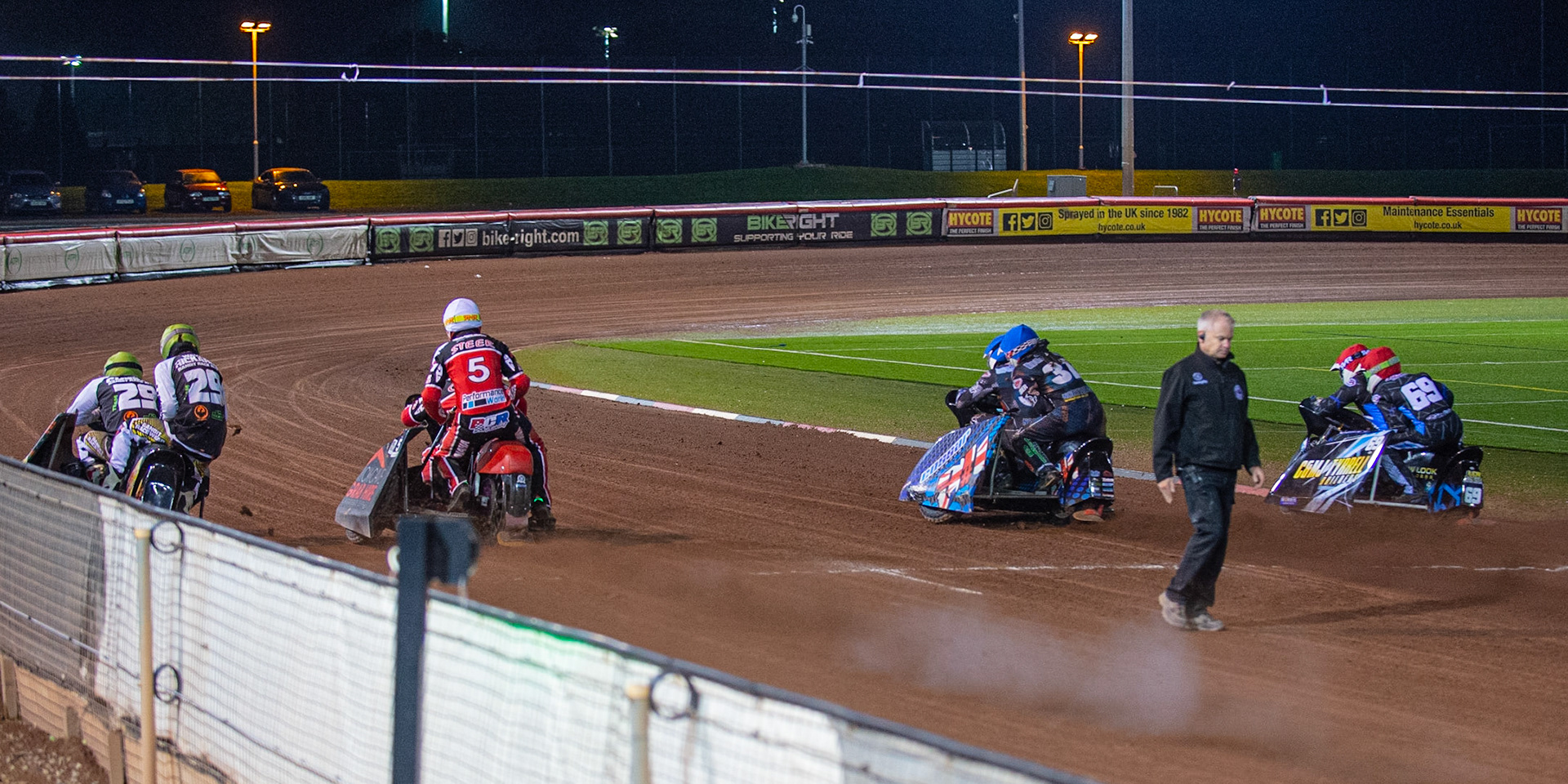 MANCHESTER, ENGLAND The Start of the final: (l-r) Tom Cossar & Wayne Rickards(29), Mick Cave & Bradley Steer(5) Mark Cossar & Carl Pugh(37) and Matthew Tyrrell & Liam Brown(69)during the  ACU Sidecar Speedway Manchester Masters,  Belle Vue National Speedway Stadium, Manchester Saturday 12 October 2019 (Credit: Ian Charles | MI News)