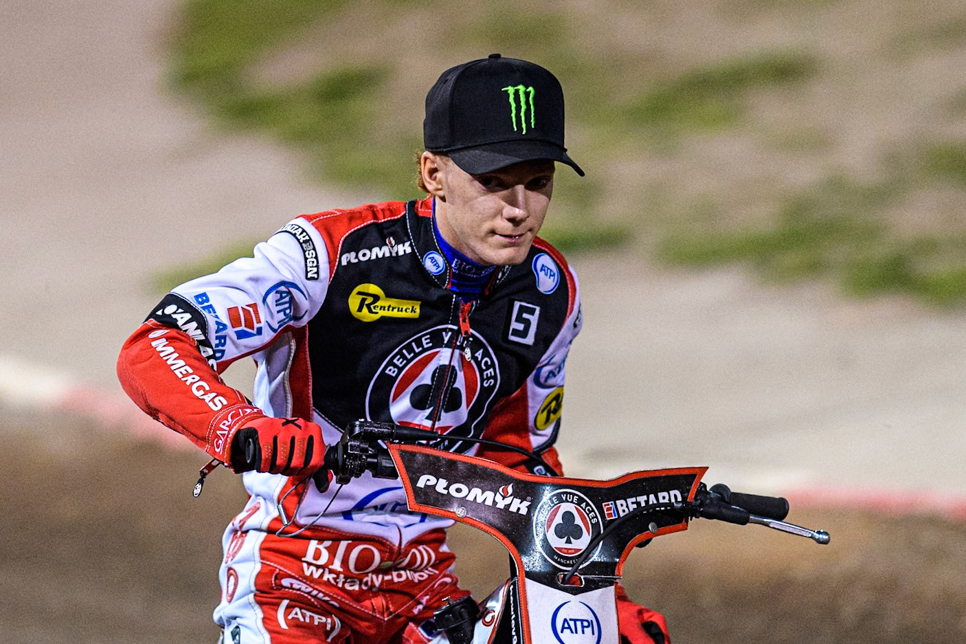 Belle Vue Aces' Dan Bewley  on the parade lap during the Rowe Motor Oil Premiership Play Off Semi Final 2nd leg between Sheffield Tigers and Belle Vue Aces at Owlerton Stadium, Sheffield on Thursday 19th September 2024. (Photo: Ian Charles | MI News)