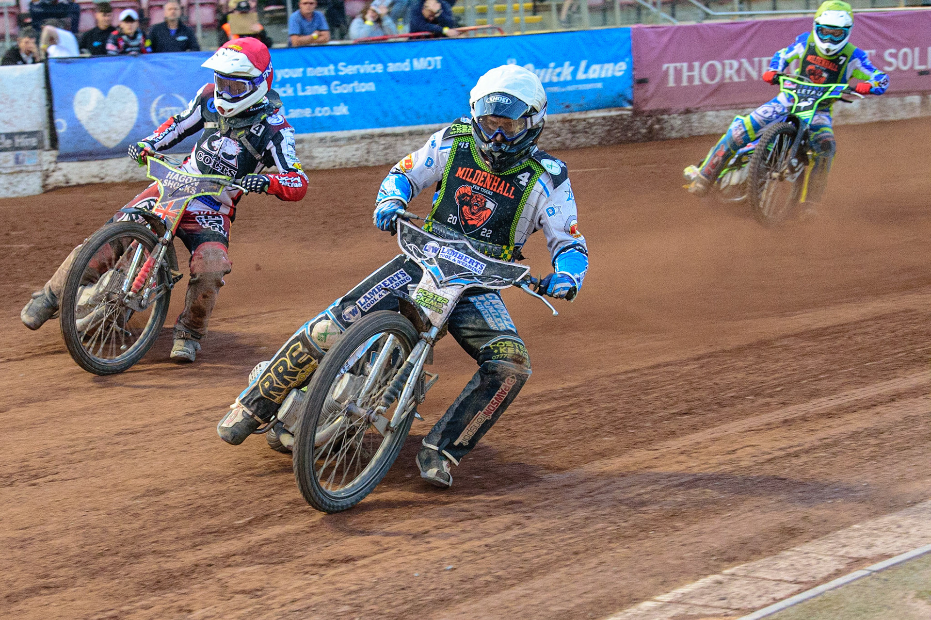 Jack Kingston   (White) inside Jake Mulford  (Red) during the National Development League match between Belle Vue Colts and Mildenhall Fens Tigers at the National Speedway Stadium, Manchester on Friday 15th July 2022. (Credit: Ian Charles | MI News)