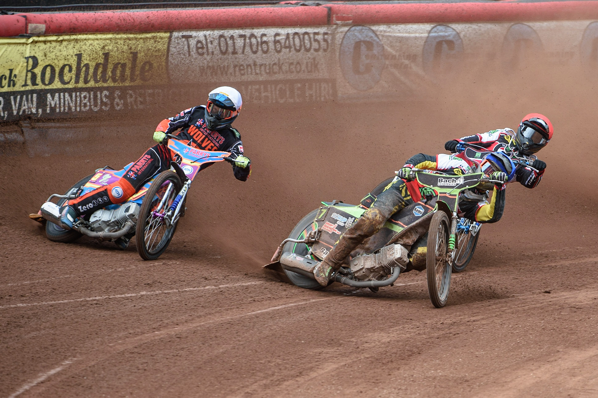 MANCHESTER, UK. AUGUST 30TH Nikolaj B. Jakobsen  (Blue) leads Brady Kurtz  (Red) and Rory Schlein  (White) during the SGB Premiership match between Belle Vue Aces and Wolverhampton Wolves at the National Speedway Stadium, Manchester on Monday 30th August 2021. (Credit: Ian Charles | MI News)