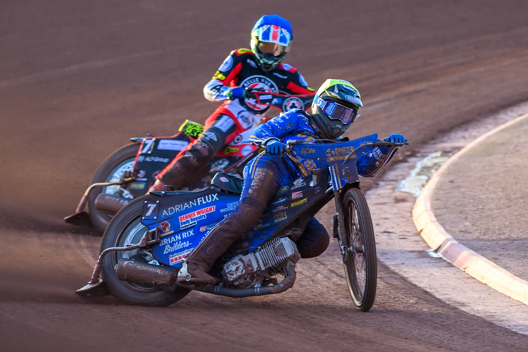 Jody Scott of Kings Lynn Stars in Yellow leading William Cairns of Belle Vue Aces in Blue  during the Rowe Motor Oil Premiership match between Belle Vue Aces and King's Lynn Stars at the National Speedway Stadium, Manchester on Monday 10th August 2026. (Photo: Ian Charles | MI News)