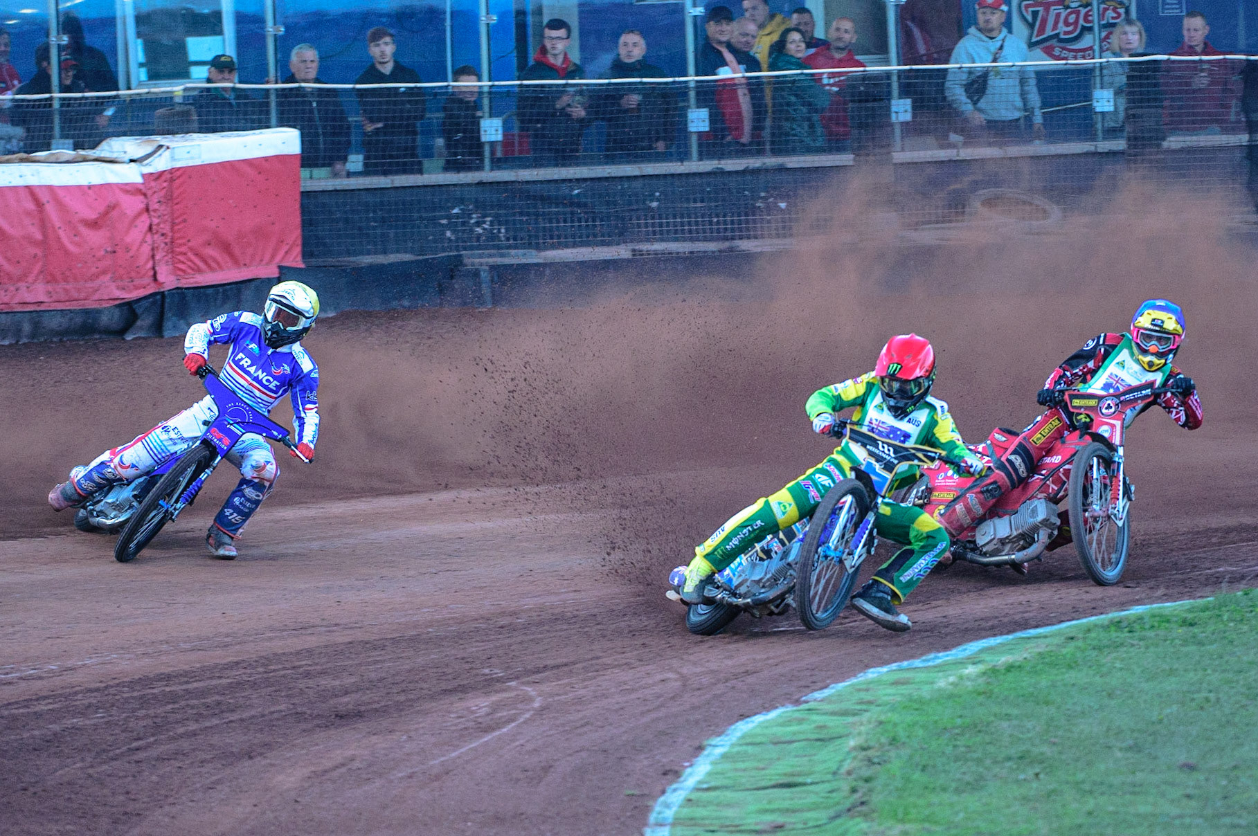 Jack Holder (Australia) (Red) leads Max Fricke (Australia) (Blue) with David Bellego (France) (Blue) on the outside during the FIM Speedway Grand Prix Challenge at the Peugeot Ashfield Stadium, Glasgow on Saturday 20th August 2022. (Credit: Ian Charles | MI News)