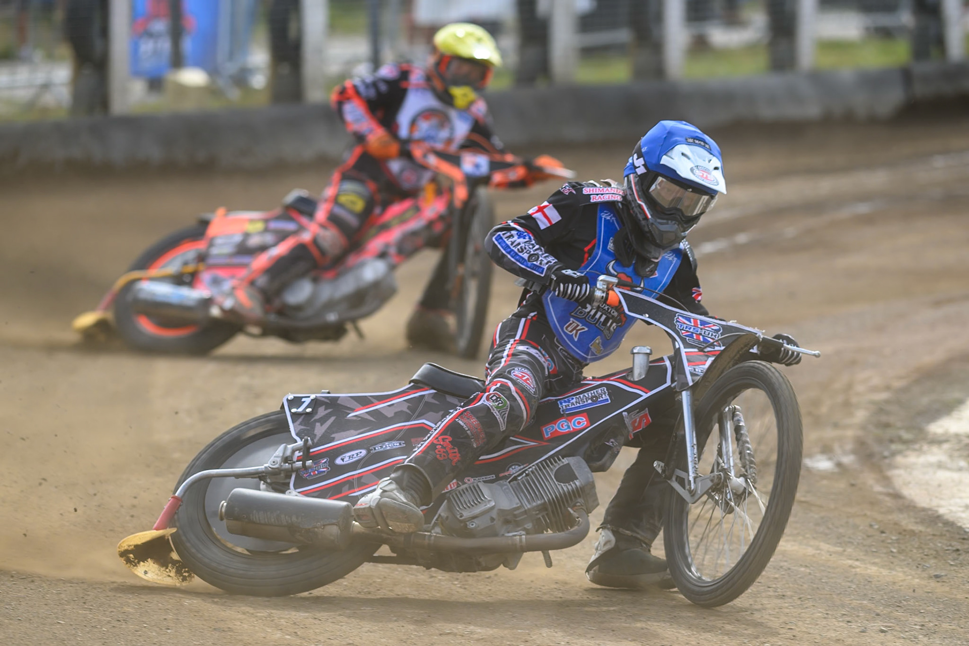 Jack Shimelt of Buxton Bulls in Blue leading Alex Spooner of Middlesborough Tigers in Yellow during the WSRA National Development League match  between Buxton Bulls and Middlesborough Tigers at Hi-Edge Speedway, Buxton on Sunday 16th August 2026. (Photo: Ian Charles | MI News)