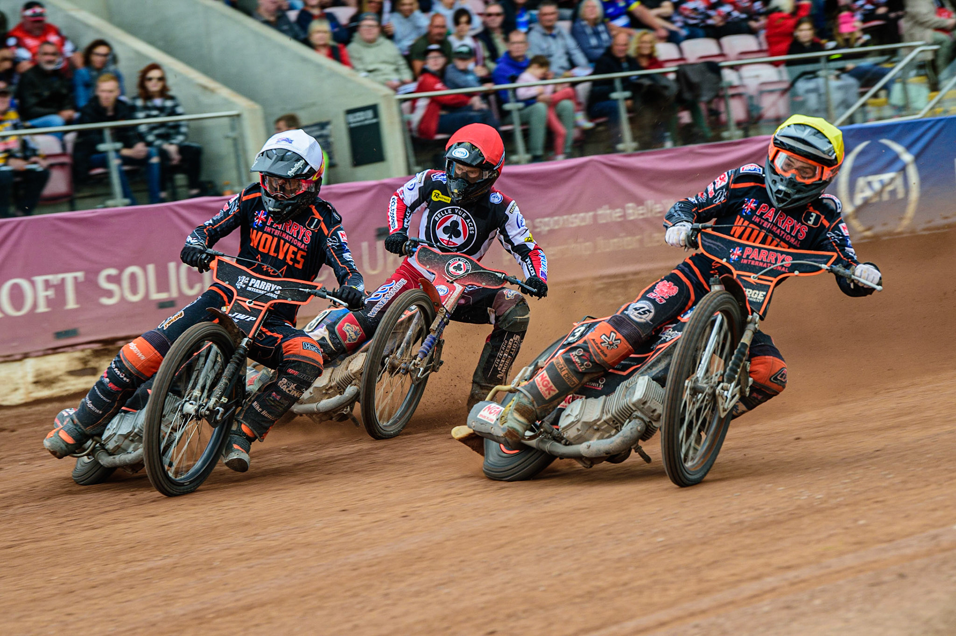 Sam Masters  (White) and Luke Becker (Yellow) lead Brady Kurtz (Red) during the SGB Premiership match between Belle Vue Aces and Wolverhampton Wolves at the National Speedway Stadium, Manchester on Monday 29th August 2022. (Credit: Ian Charles | MI News)