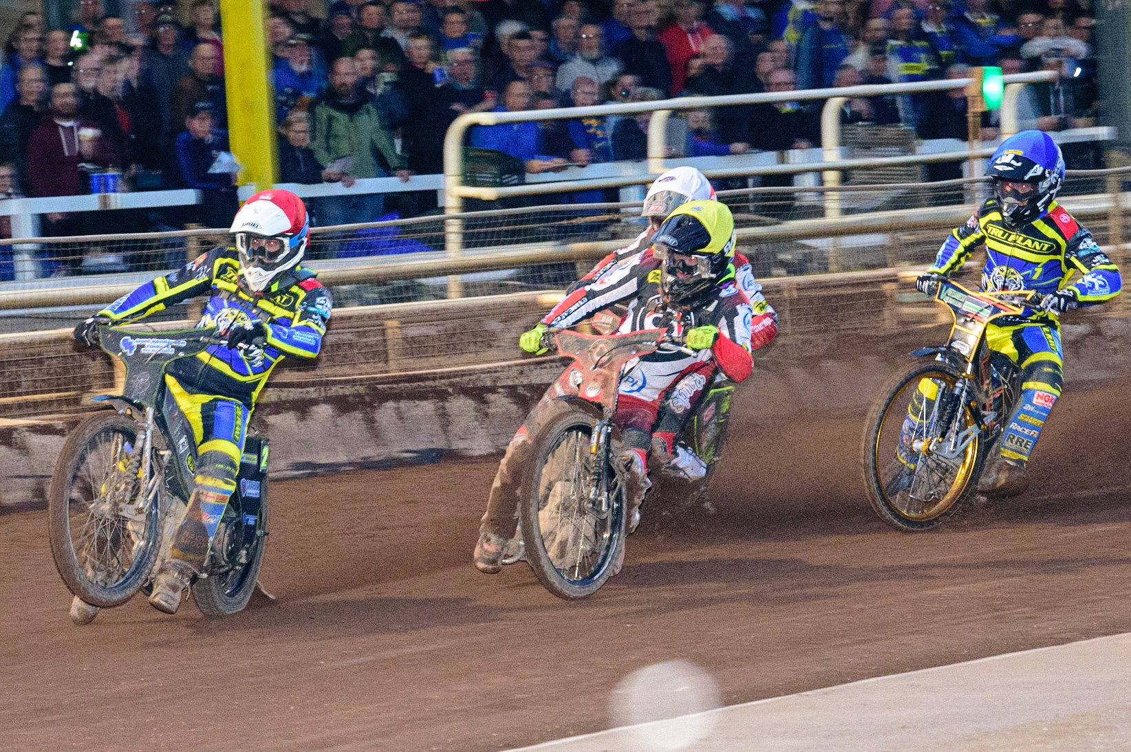 SHEFFIELD, UK. APR 14TH  Craig Cook  (Red) leads Tom Brennan  (Yellow), Jye Etheridge  (White) and Connor Mountain   (Blue) during the SGB Premiership League Cup match between Sheffield Tigers and Belle Vue Aces at Owlerton Stadium, Sheffield on Thursday 14th April 2022. (Credit: Ian Charles | MI News)