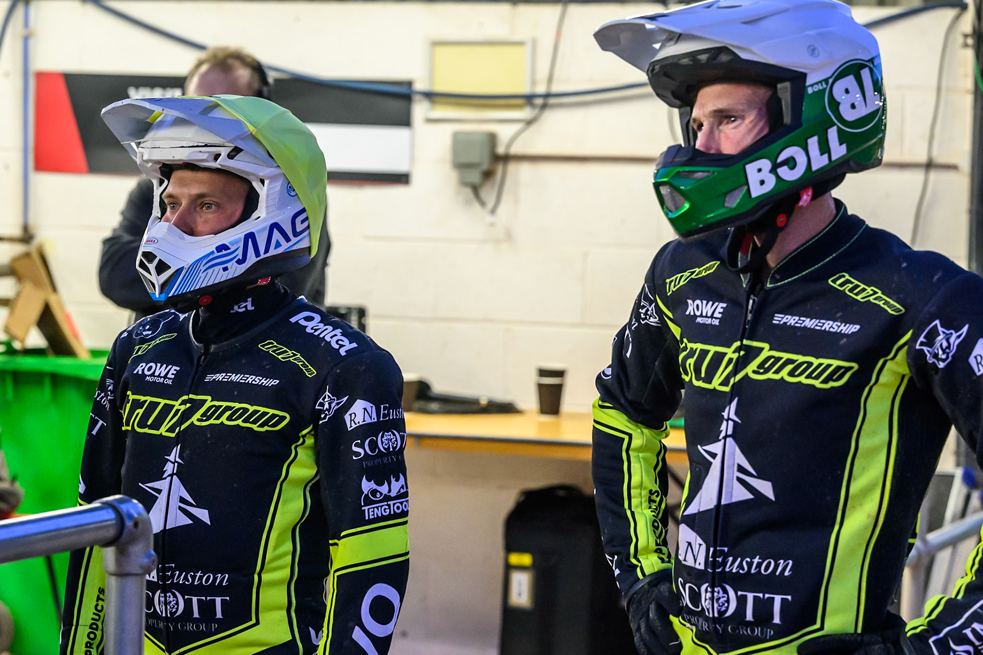 Emil Sayfutdinov of Ipswich Witches  (Left) and Jason Doyle of Ipswich Witches  watch the TV monitor in the pits during the Rowe Motor Oil Premiership match between Belle Vue Aces and Ipswich Witches at the National Speedway Stadium, Manchester on Monday 4th August 2025. (Photo: Ian Charles | MI News)