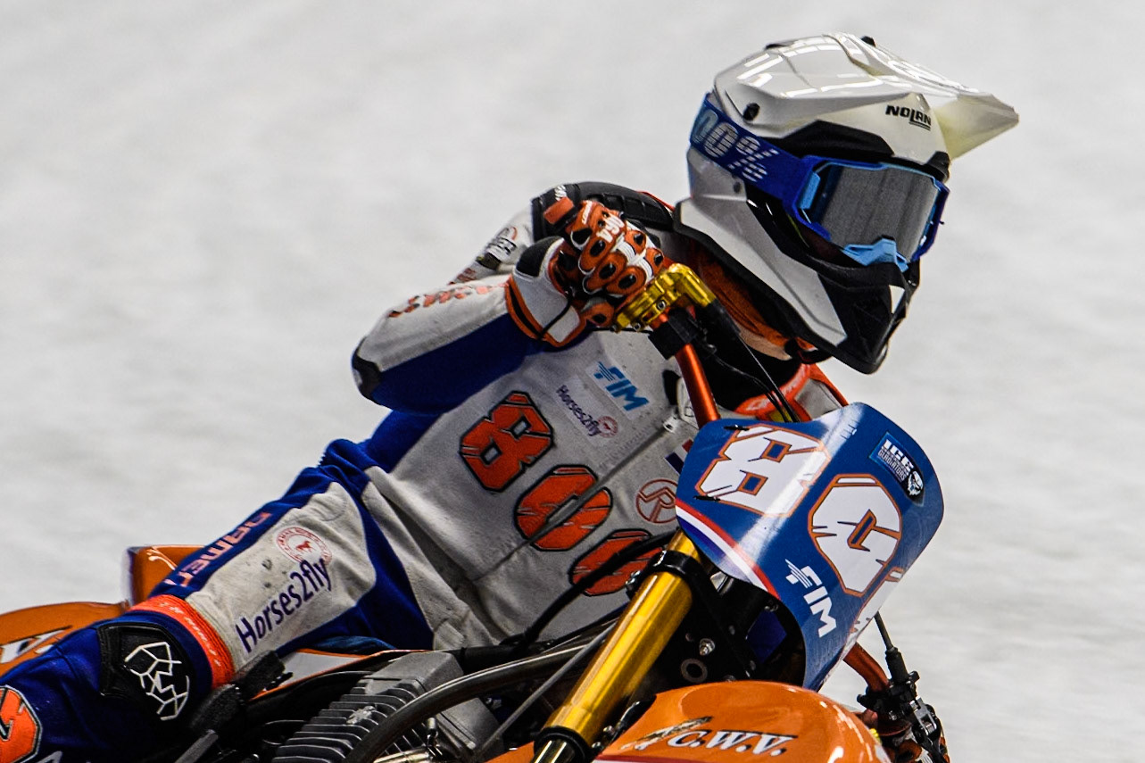Jasper Iwema (800) of The Netherlands during the Ice Speedway Gladiators World Championship Final 2 at Max-Aicher-Arena, Inzell on Sunday 16th March 2025. (Photo: Ian Charles | MI News)