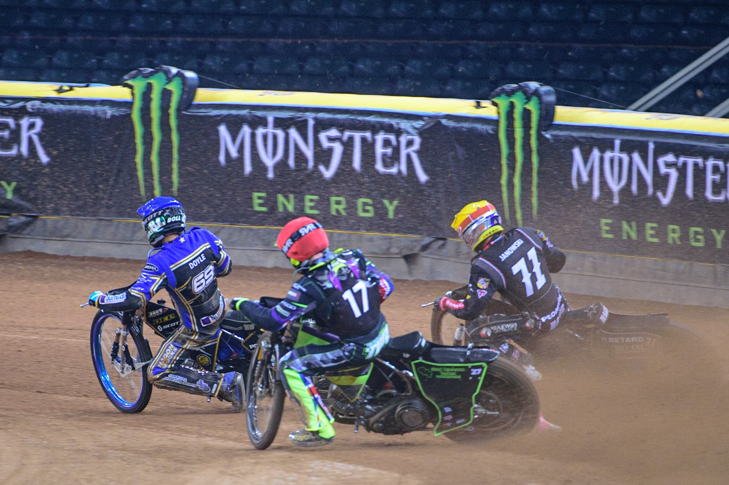 Jason Doyle (69) (Blue) leads Maciej Janowski (71) (Yellow) and Tom Brennan (17) (Red) during the FIM  Speedway Grand Prix of Great Britain at the Principality Stadium, Cardiff on Saturday 13th August 2022. (Credit: Ian Charles | MI News