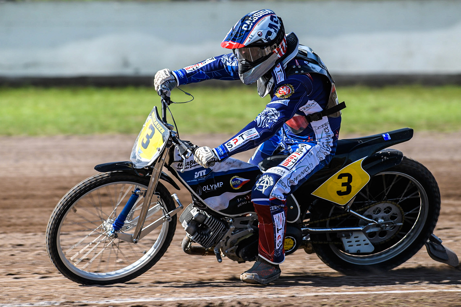 Jan Macek practices  during the FIM Long Track Of Nations event at the Speed Centre Roden on Sunday 24th September 2023. (Photo: Ian Charles | MI News)