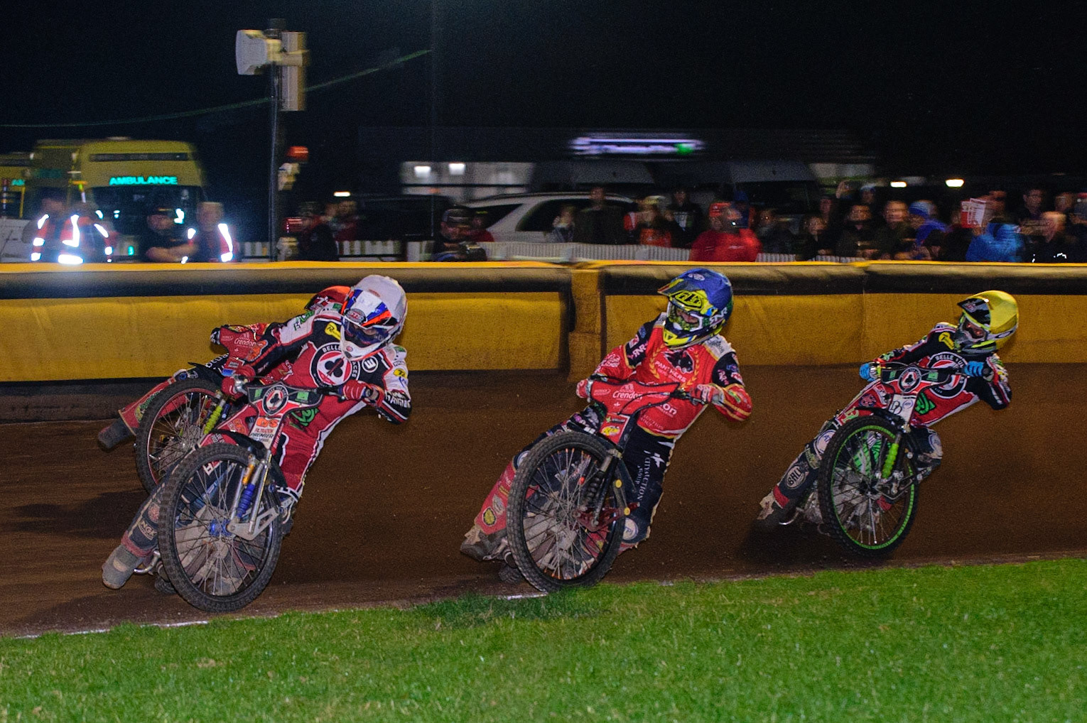 PETERBOROUGH, UK. OCT 14TH Steve Worrall   (White) leads Scott Nicholls  (Blue) and Charles Wright  (Yellow) with Michael Palm Toft  (Red) on the outside during the SGB Premiership Grand Final 2nd leg between Peterborough and Belle Vue Aces at East of England Showground, Peterborough on Thursday 14th October 2021. (Credit: Ian Charles | MI News)