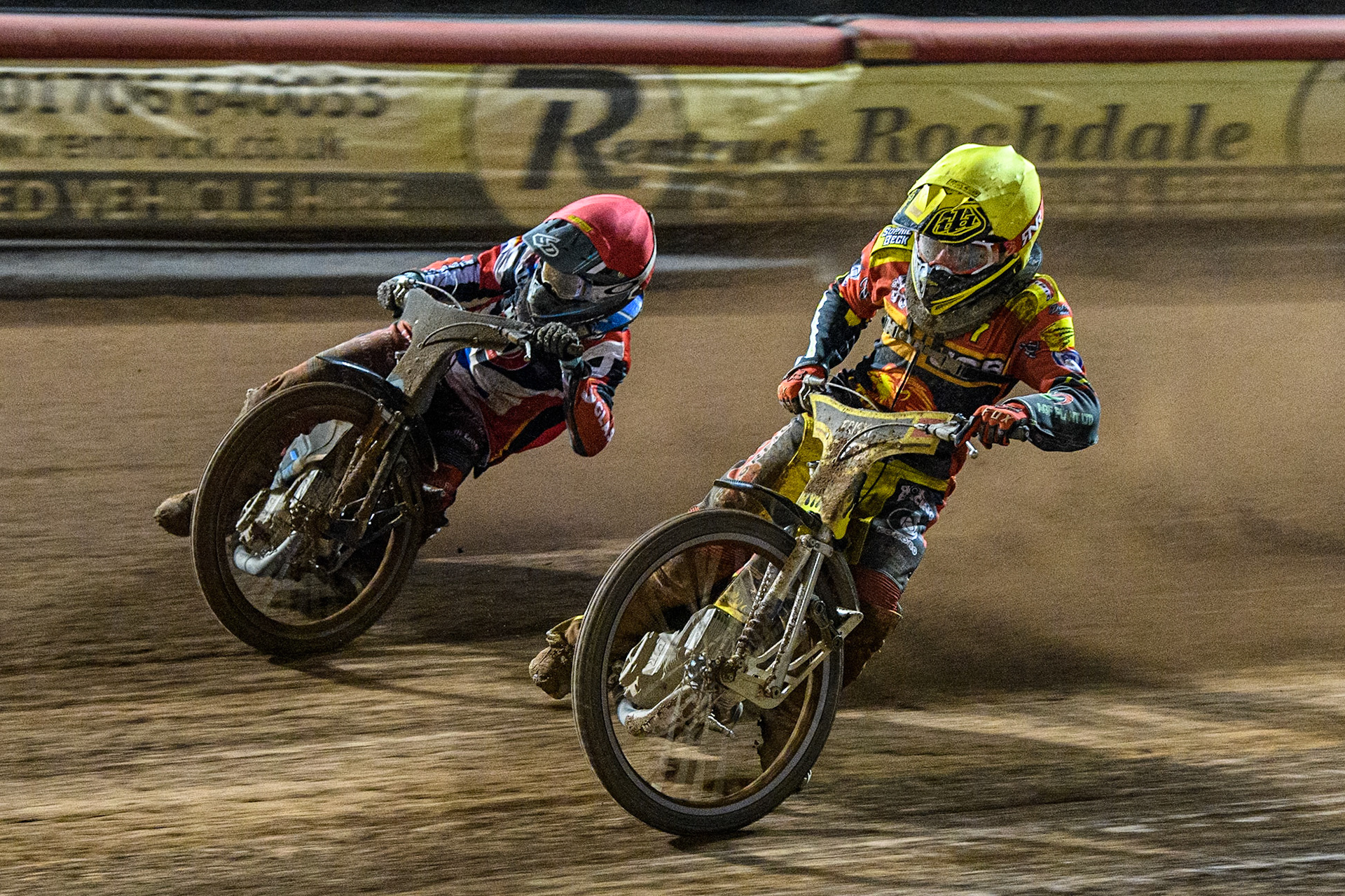 Sam McGurk (Red) outside Max James (Yellow) during the National Development League match between Belle Vue Colts and Leicester Lion Cubs at the National Speedway Stadium, Manchester on Friday 8th September 2023. (Photo: Ian Charles | MI News)
