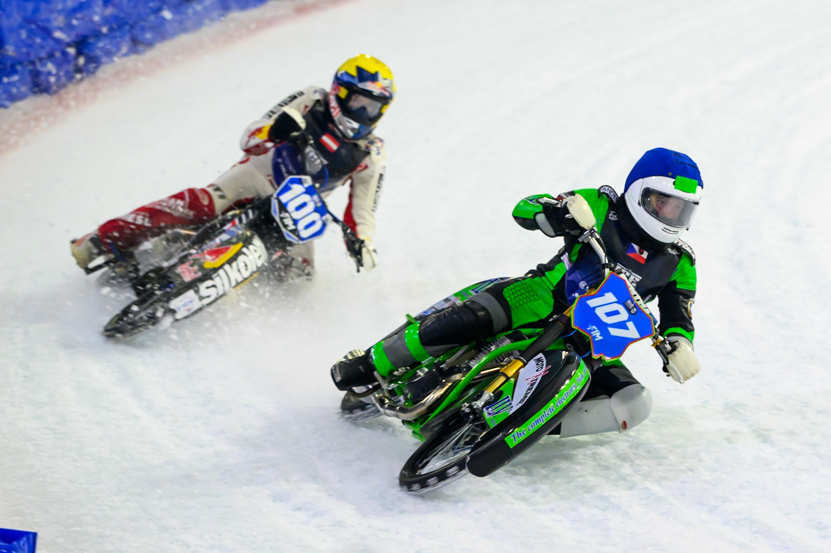 Andrej Divis (107) of Czechia in Blue leading Franz Zorn (100) of Austria  in Yellow during the FIM Ice Speedway Gladiators World Championship Final 3 at Ice Rink Thialf, Heerenveen on Saturday 11th April 2026. (Photo: Ian Charles | MI News)