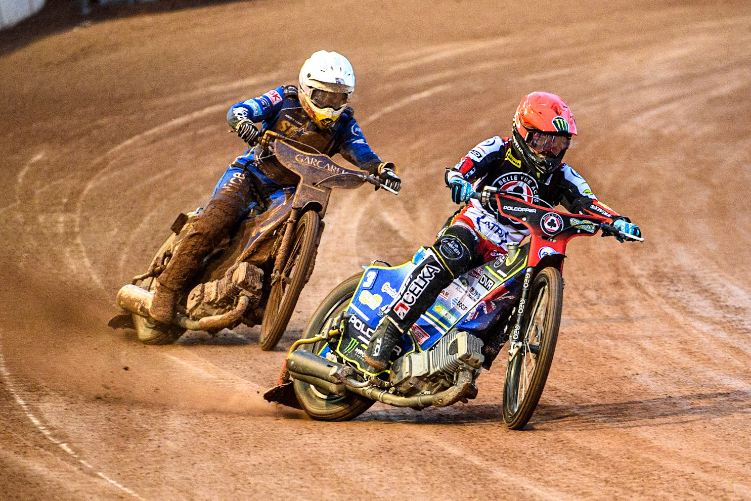 Jaimon Lidsey (Red) leads  Robert Lambert (White) during the Sports Insure Premiership match between Belle Vue Aces and King's Lynn Stars at the National Speedway Stadium, Manchester on Monday 21st August 2023. (Photo: Ian Charles | MI News)