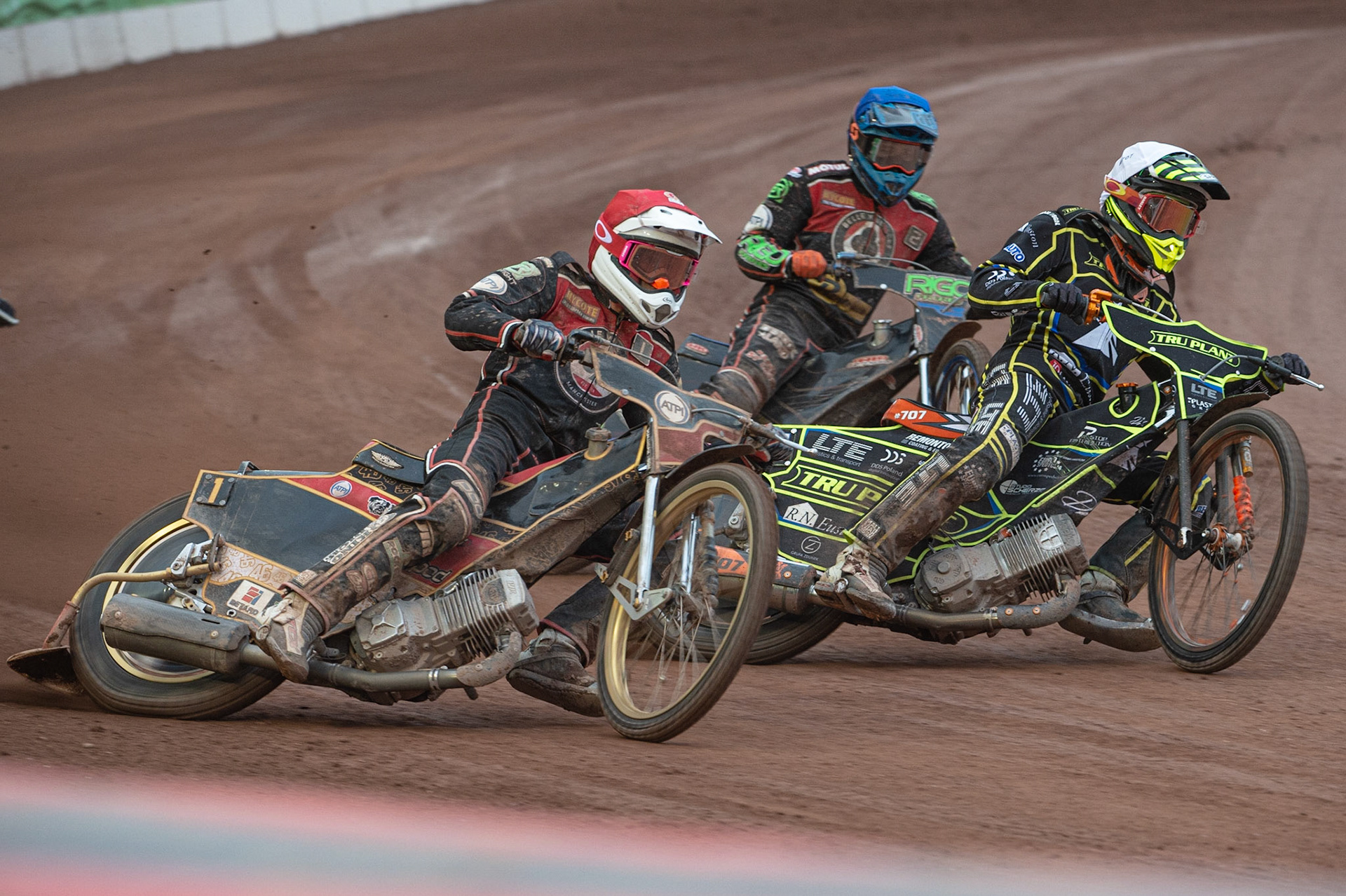 Photo: Ian Charles

Max Fricke (Red)  outside Krystian Pieszczek  (White) and Dimitri Bergé  (Blue)

Belle Vue Aces v Ipswich Witches, British Speedway Premiership, Belle Vue National Speedway Stadium, Manchester, Monday 3  June  2019