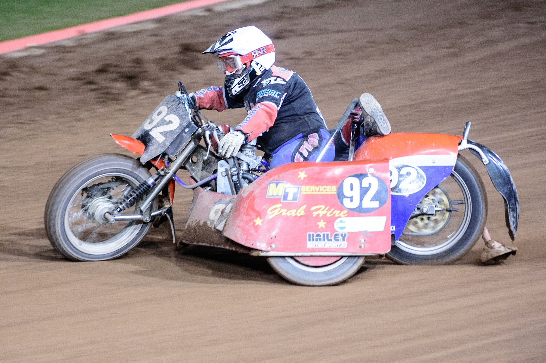 MANCHESTER, UK. OCT 30TH   Paul Whitelam &amp; Richard Webb  in action  during the Manchester Masters Sidecar Speedway and Flat Track Racing at the National Speedway Stadium, Manchester on Saturday 30th October 2021. (Credit: Ian Charles | MI News)