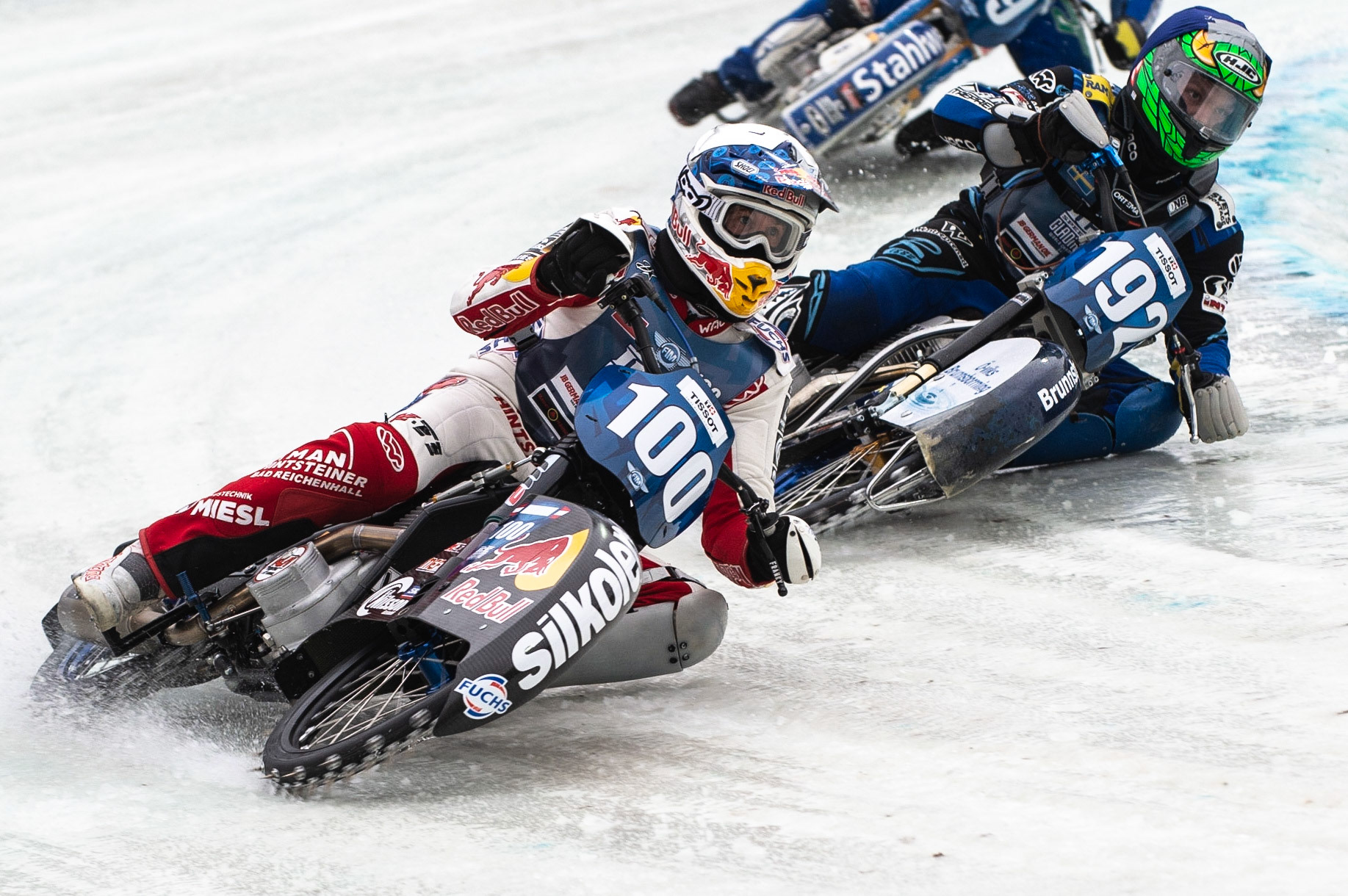 Photo: Ian Charles

Franky Zorn (100) leads Niclas Svensson (192)

FIM Ice Speedway Gladiators World Championship, Final 3.2, Horst-Dohm Eisstadion, Berlin, Germany Sunday  3  March  2019