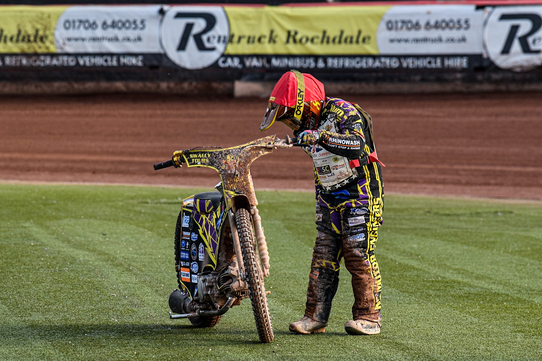 Lewis Hague (125cc) after his mechanical breakdown during the British Youth 250cc Championships at the National Speedway Stadium, Manchester on Friday 30th August 2024. (Photo: Ian Charles | MI News)