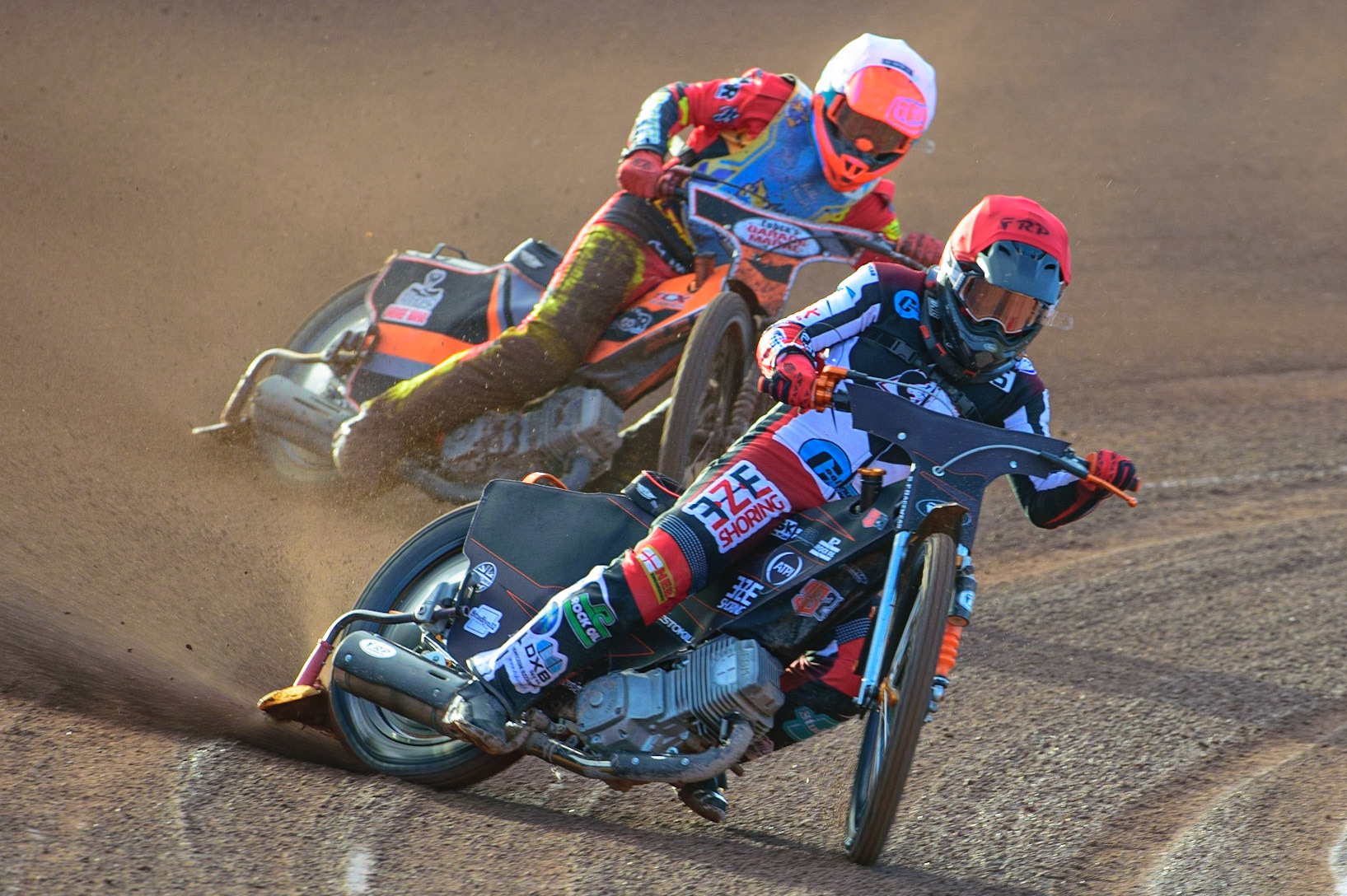 MANCHESTER, UK. MAY 27TH Jack Smith  (Red) leads Connor Coles (White) during the National Development League match between Belle Vue Colts and Armadale Devils at the National Speedway Stadium, Manchester on Friday 27th May 2022. (Credit: Ian Charles | MI News)