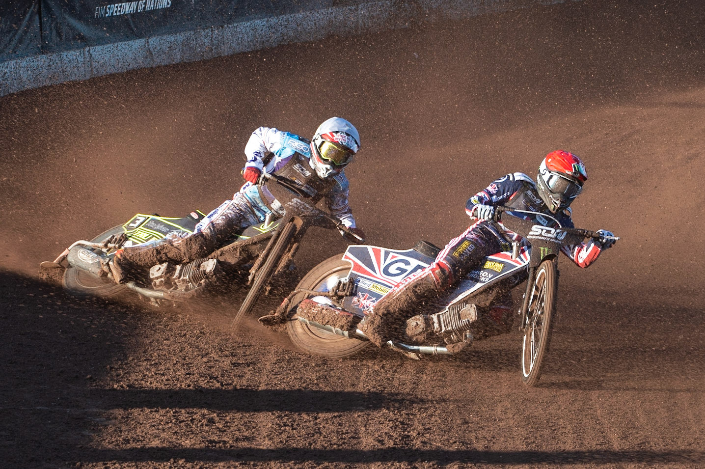 Photo: Ian Charles

Tai Woffinden (Red) takes David Bellego (White) into the dirt

Monster Energy FIM Speedway Of Nations, Race Off 2, Belle Vue National Speedway Stadium, Manchester 7 May  2019