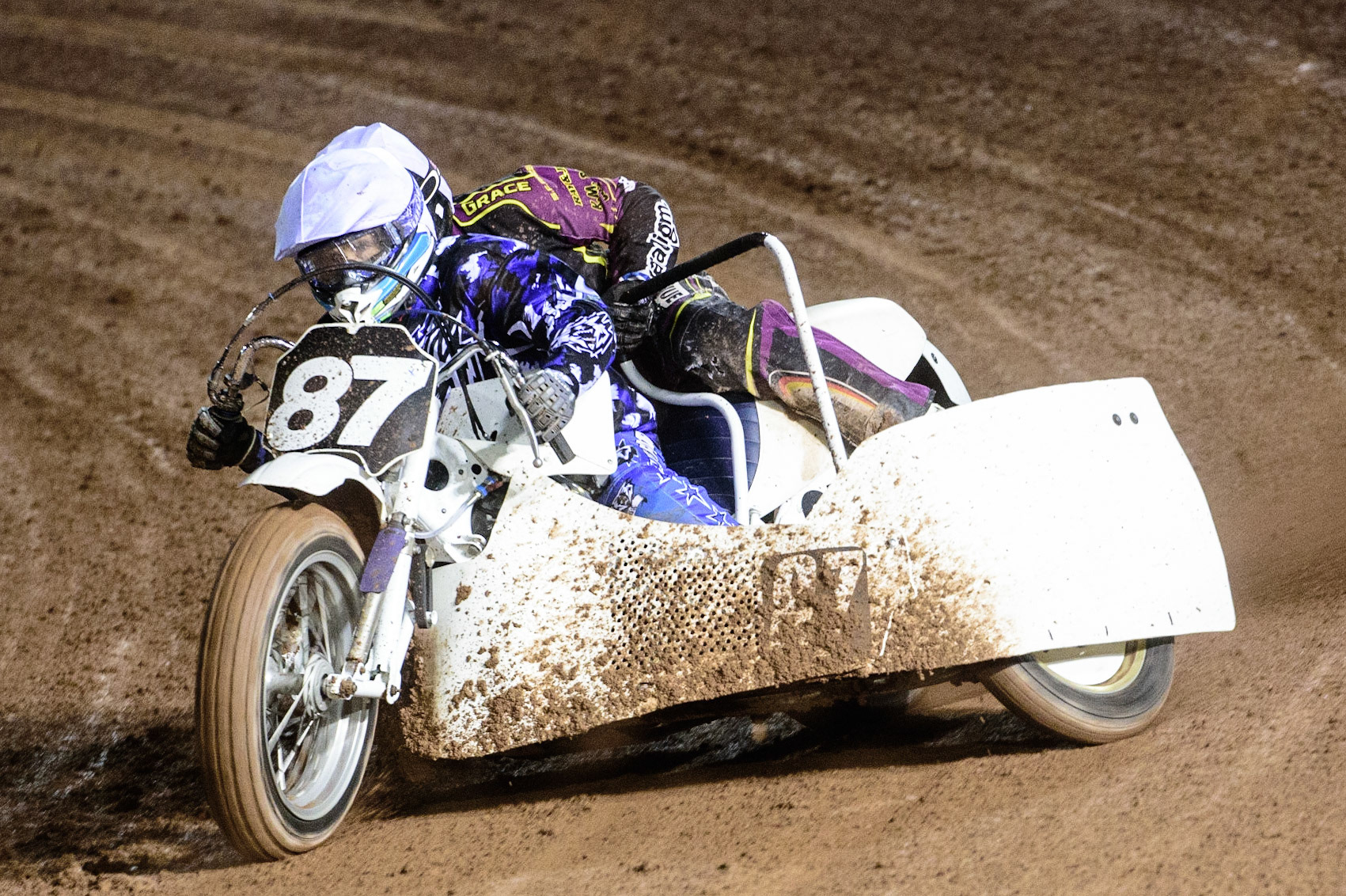 MANCHESTER, UK. OCT 30TH   Rob Bradley &amp; Darren Wilce  in action  during the Manchester Masters Sidecar Speedway and Flat Track Racing at the National Speedway Stadium, Manchester on Saturday 30th October 2021. (Credit: Ian Charles | MI News)