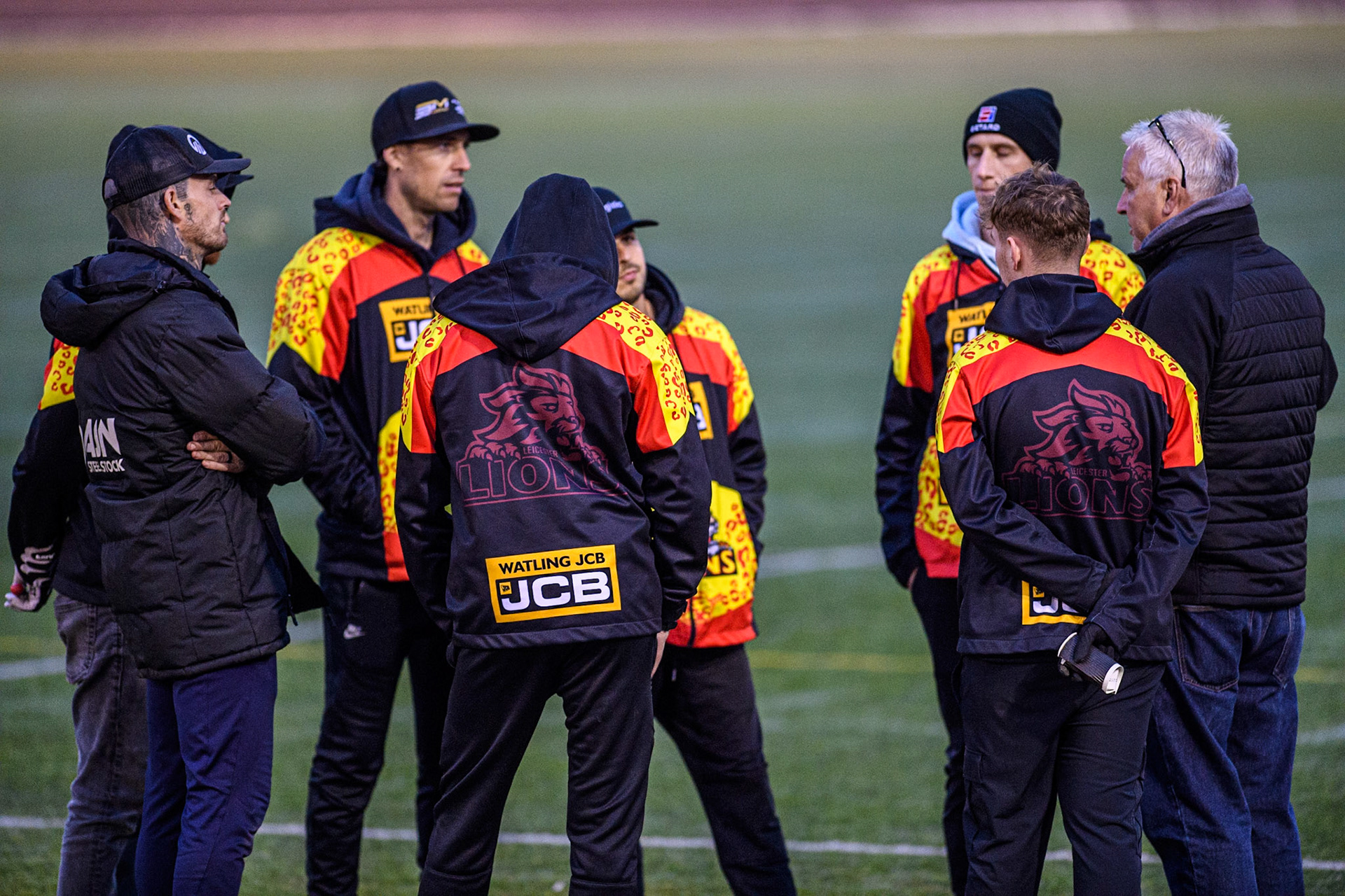 Leicester Watling JCB Lions  team meeting during the Rowe Motor Oil Premiership Grand Final 1st Leg between Belle Vue Aces and Leicester Lions at the National Speedway Stadium, Manchester on Monday 23rd September 2024. (Photo: Ian Charles | MI News)