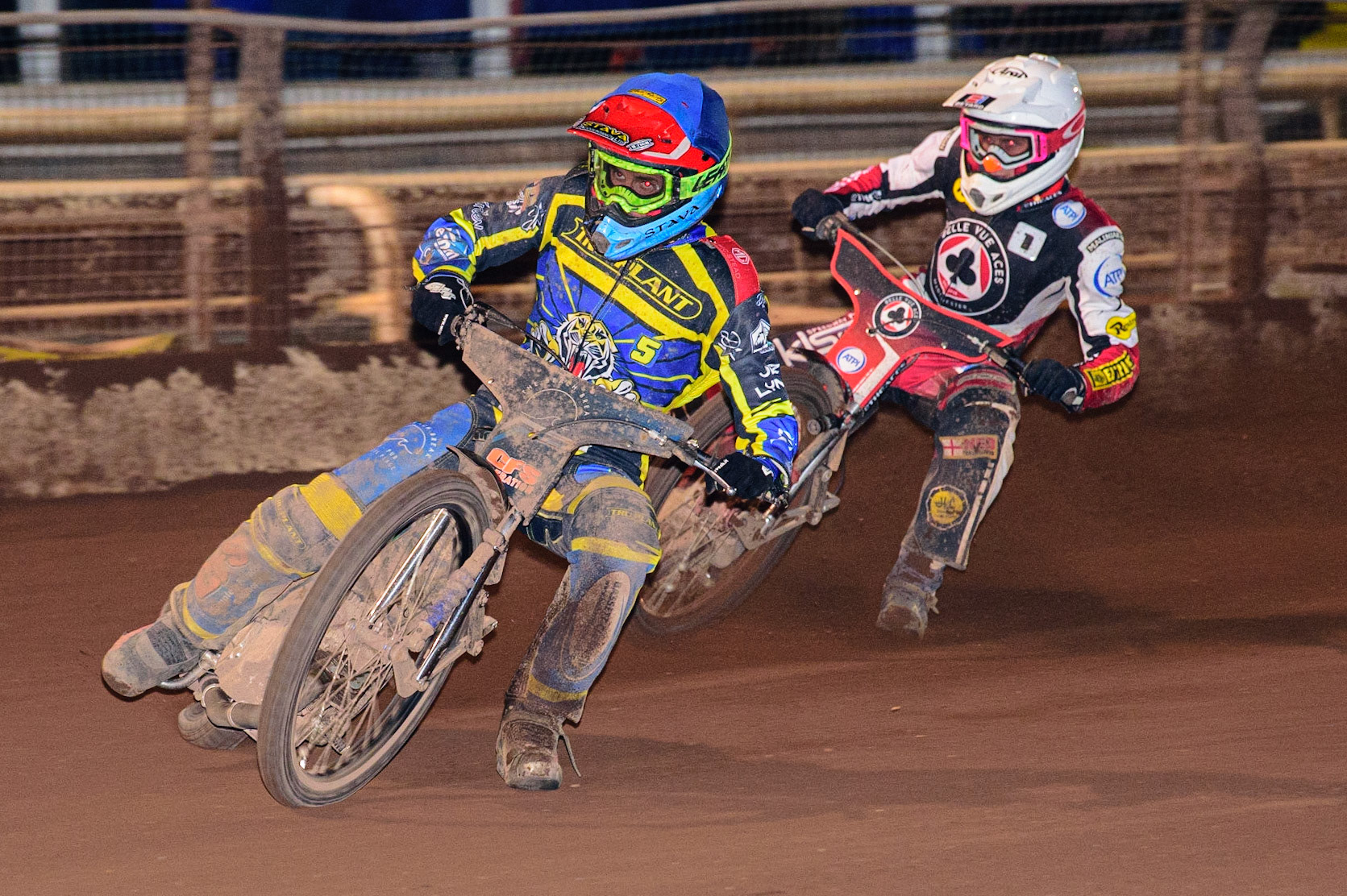 SHEFFIELD, UK. APR 14TH  Adam Ellis  (Blue) leads Max Fricke  (White)  during the SGB Premiership League Cup match between Sheffield Tigers and Belle Vue Aces at Owlerton Stadium, Sheffield on Thursday 14th April 2022. (Credit: Ian Charles | MI News)