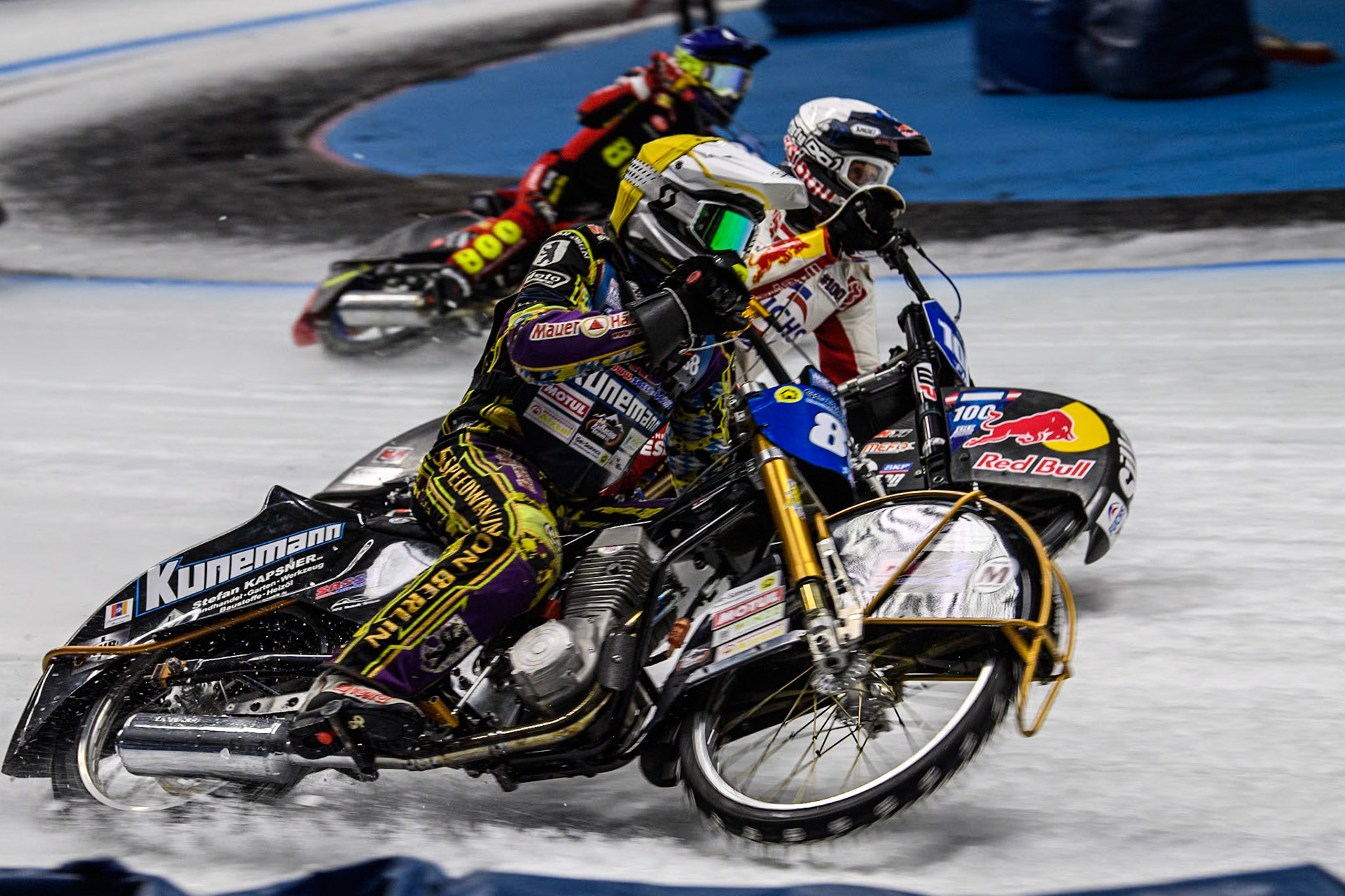 Germany's Max Niedermaier (88) (Yellow) outside Austria's Franz Zorn (100) (White) and Netherlands' Jasper Iwema (800) (Blue) behind during the FIM Ice Speedway Gladiators World Championship Final 2 at the Max-Aicher-Arena, Inzell on Sunday 24 March 2024. (Photo: Ian Charles | MI News)
