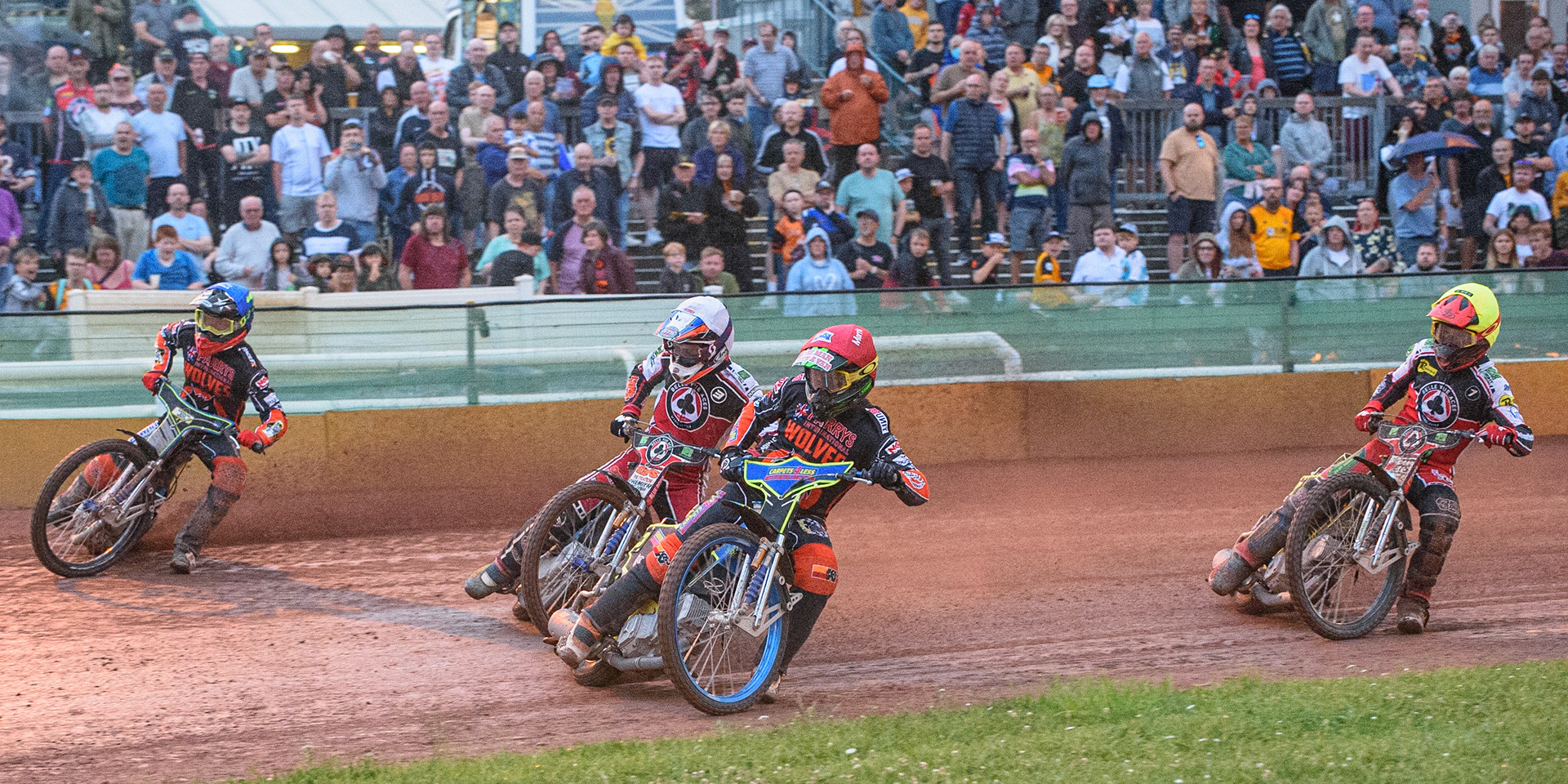 WOLVERHAMPTON, UK. JULY 26TH Nick Morris  (Red) leads Ryan Douglas  (Blue), Steve Worrall  (White) and Jye Etheridge  (Yellow) during the SGB Premiership match between Wolverhampton Wolves and Belle Vue Aces at the Ladbroke Stadium, Wolverhampton on Monday 26th July 2021. (Credit: Ian Charles | MI News)