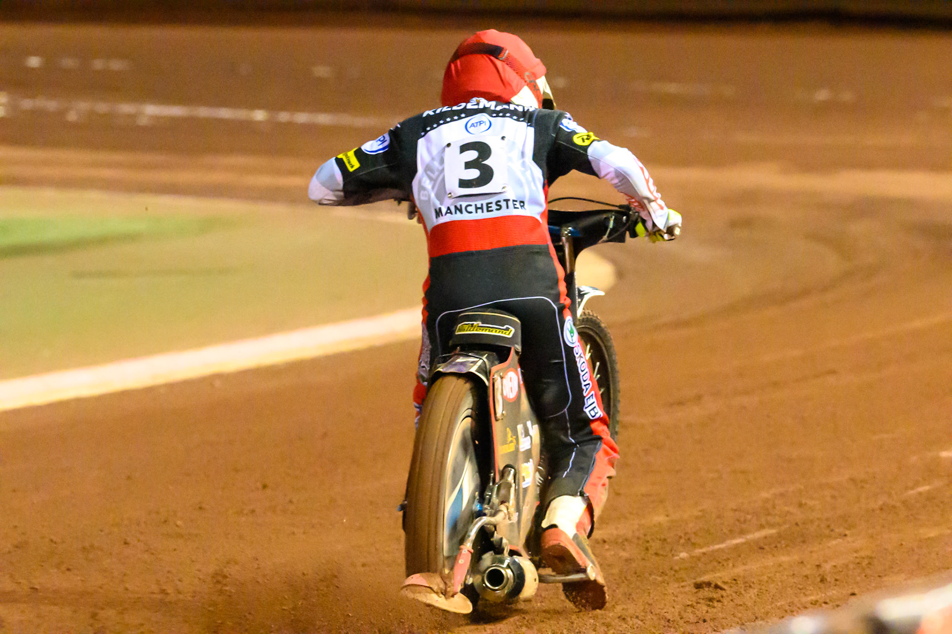 Peter Kildemand of Belle Vue Aces leaves the start line in Heat 9 during the Rowe Motor Oil Premiership Play Off Semi Final 2nd leg match between Belle Vue Aces and Ipswich Witches at the National Speedway Stadium, Manchester on Monday 28th September 2026. (Photo: Ian Charles | MI News)