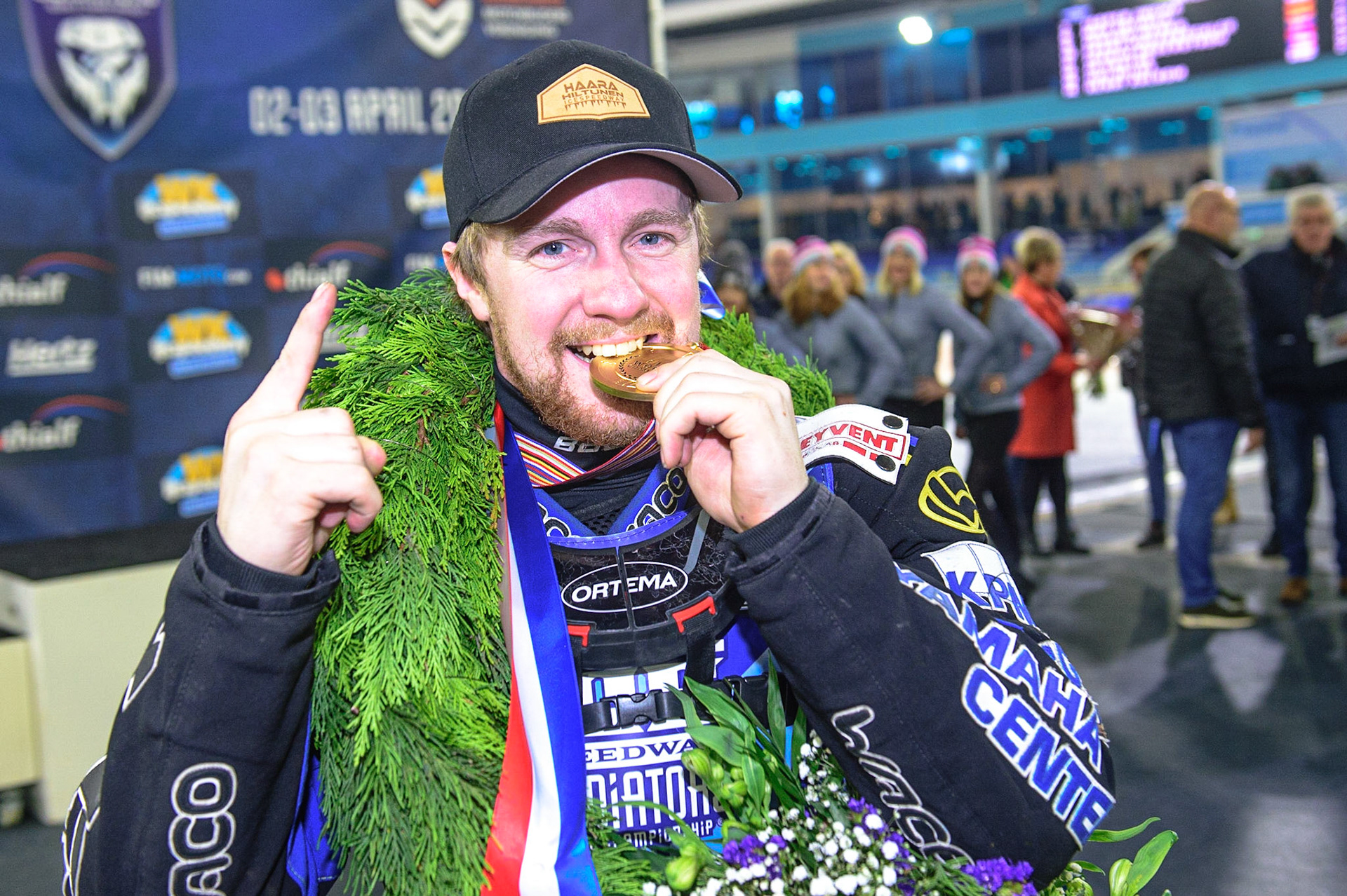 HEERENVEEN, NL.  World Champion 2022 - Martin Hååruhiltunen (199)  during the FIM Ice Speedway Gladiators World Championship Final 4 at Ice Rink Thialf, Heerenveen on Sunday  3 April 2022. (Credit: Ian Charles | MI News)
