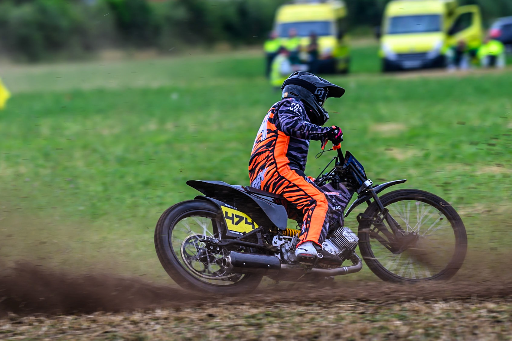 Jack Roberts in action in the 500cc Class during the ACU Northern Grass Track Riders Championship at Cheshire Grass Track Club, Frog Lane, Knutsford, Cheshire on Sunday 20th July 2025. (Photo: Ian Charles | MI News)