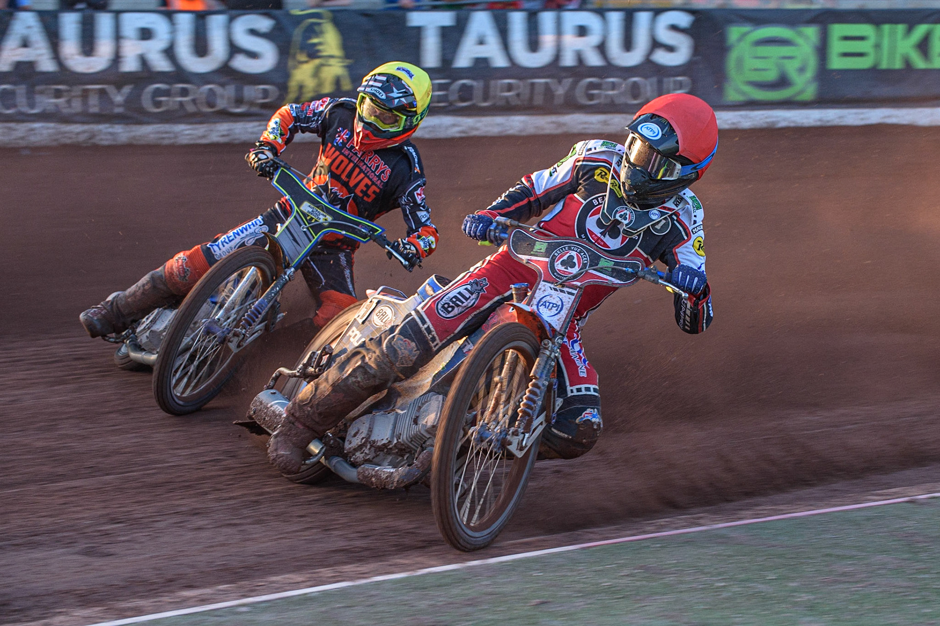 MANCHESTER, UK. JULY 15TH   Brady Kurtz  (Red) cuts past Ryan Douglas (Yellow) during the SGB Premiership match between Belle Vue Aces and Wolverhampton Wolves at the National Speedway Stadium, Manchester on Thursday 15th July 2021. (Credit: Ian Charles | MI News)