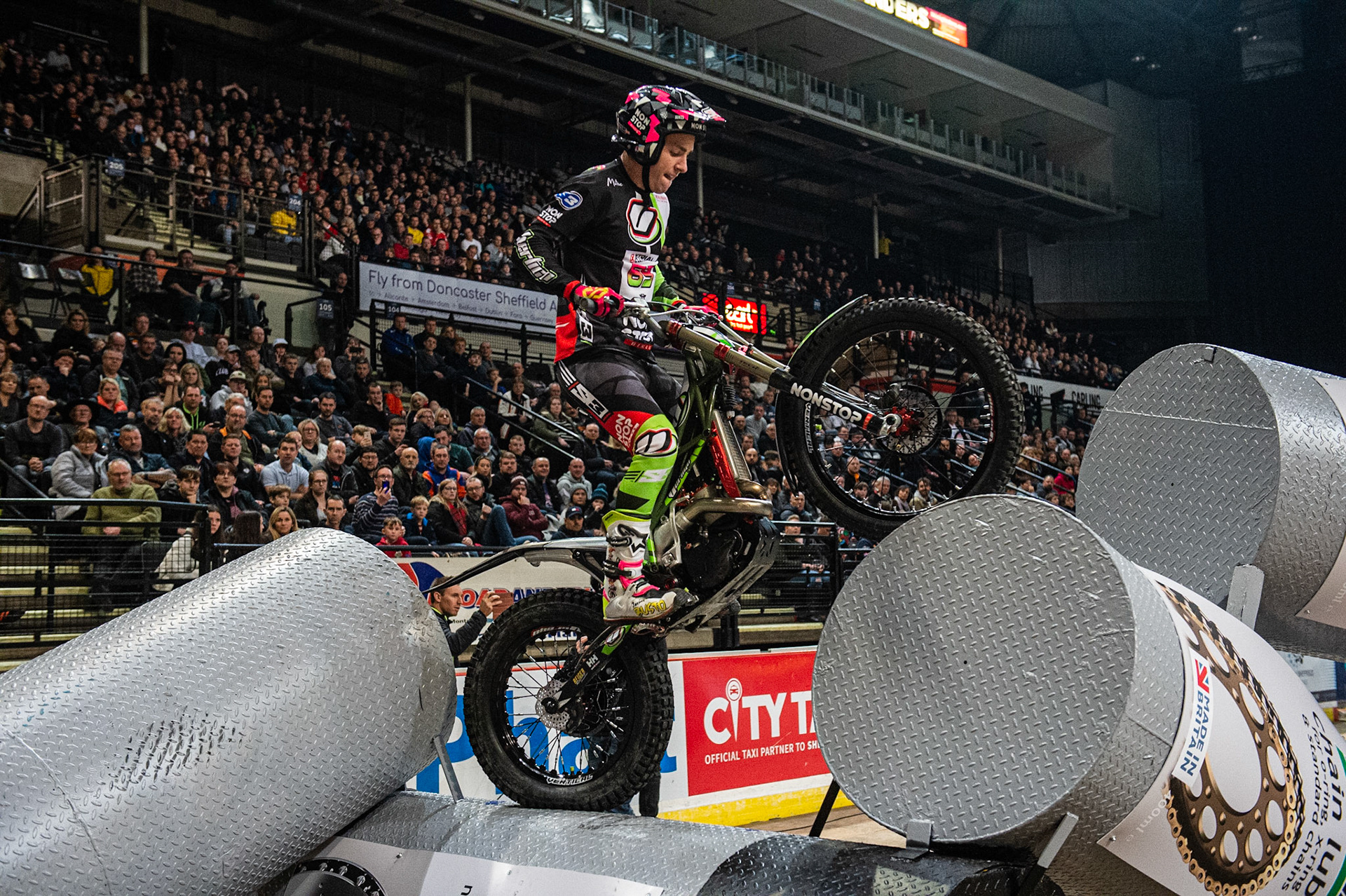 SHEFFIELD, ENGLAND  - DECEMBER 28TH   Jamie Busto, Spain (Vertigo) on Section 3 in the final during the 25th Anniversary Sheffield Indoor Trial at the FlyDSA Arena, Sheffield on Saturday 28th December 2019. (Credit: Ian Charles | MI News)