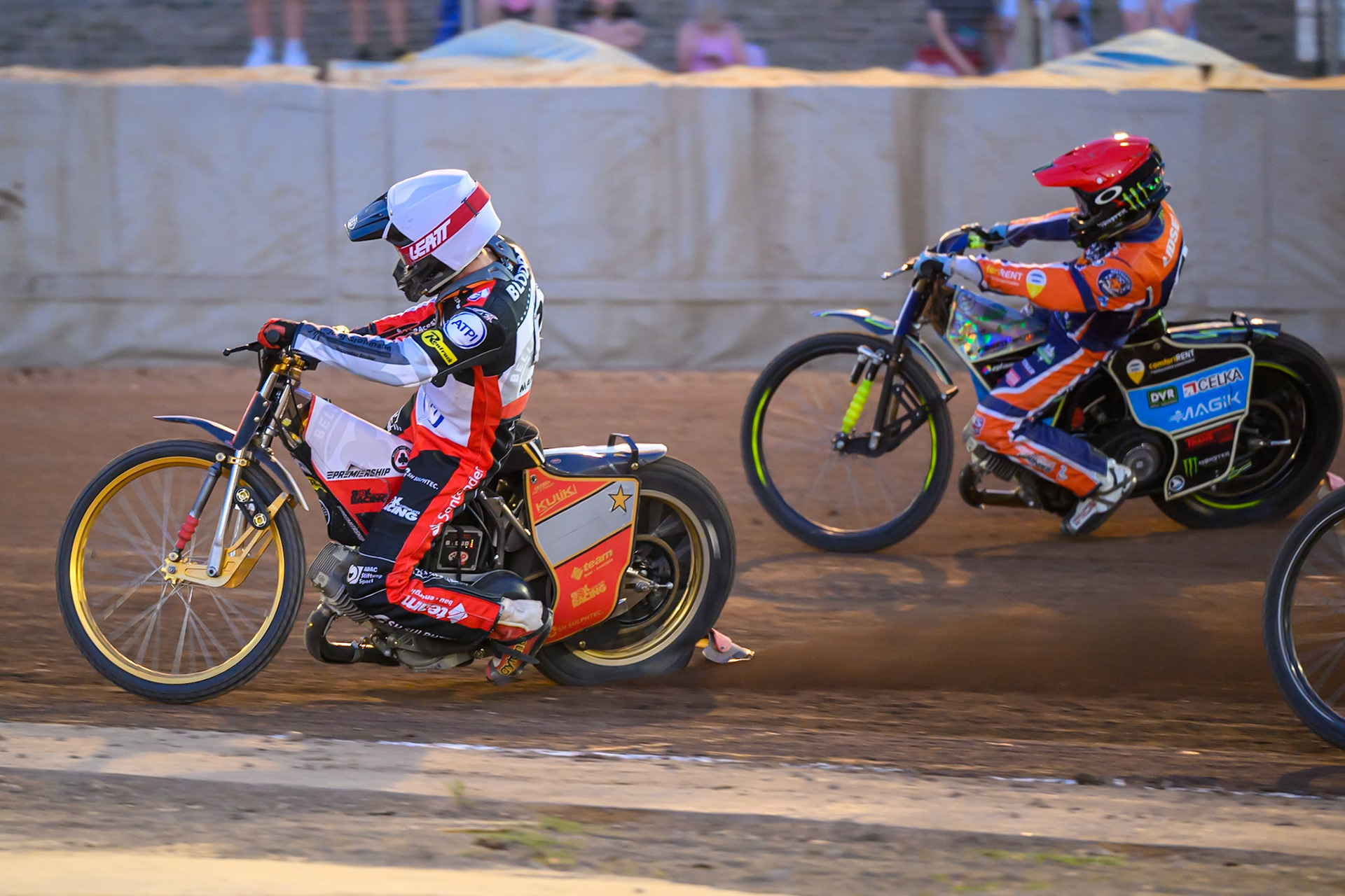 Norick Blodorn of Belle Vue Aces  in White leading Jaimon Lidsey of Northampton Foxes  in Red during the Rowe Motor Oil Premiership match between Northampton Foxes and Belle Vue Aces at Northampton International Shaleway, Northampton on Thursday 13th August 2026. (Photo: Ian Charles | MI News)