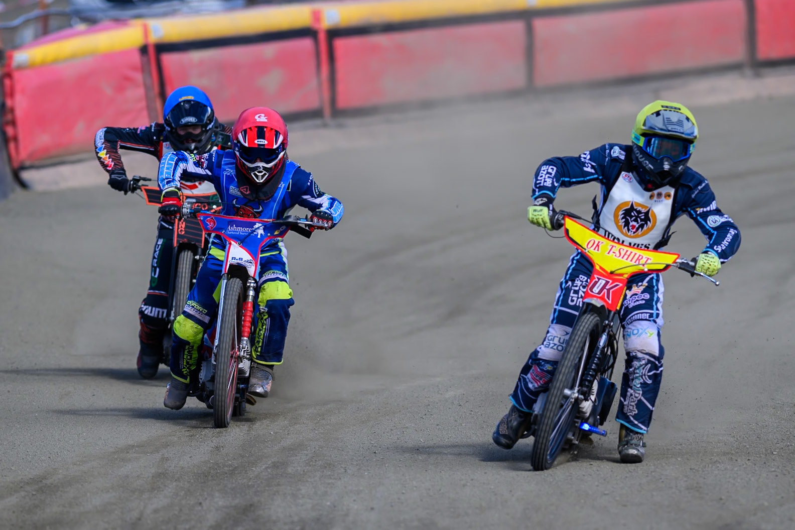Ryan Ashcroft of 'The Wolves' in Yellow leading Harry Sadler of Buxton Bulls  in Red and Harrison Rogers of 'The Potters'  in Blue during the Regina Chains Fours at Buxton Speedway, Buxton on Sunday 5th April 2026. (Photo: Ian Charles | MI News)