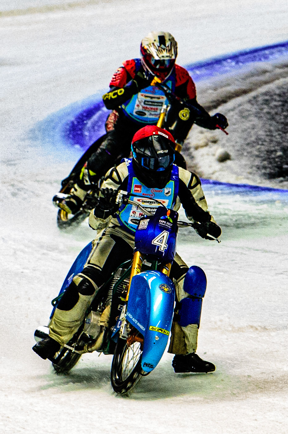 Beat Dobler (Red) leads Franz Mayerbuchler Snr (White) during the Race of Legends at the Max-Aicher-Arena, Inzell on Friday 17th March 2023. (Photo: Ian Charles | MI News)