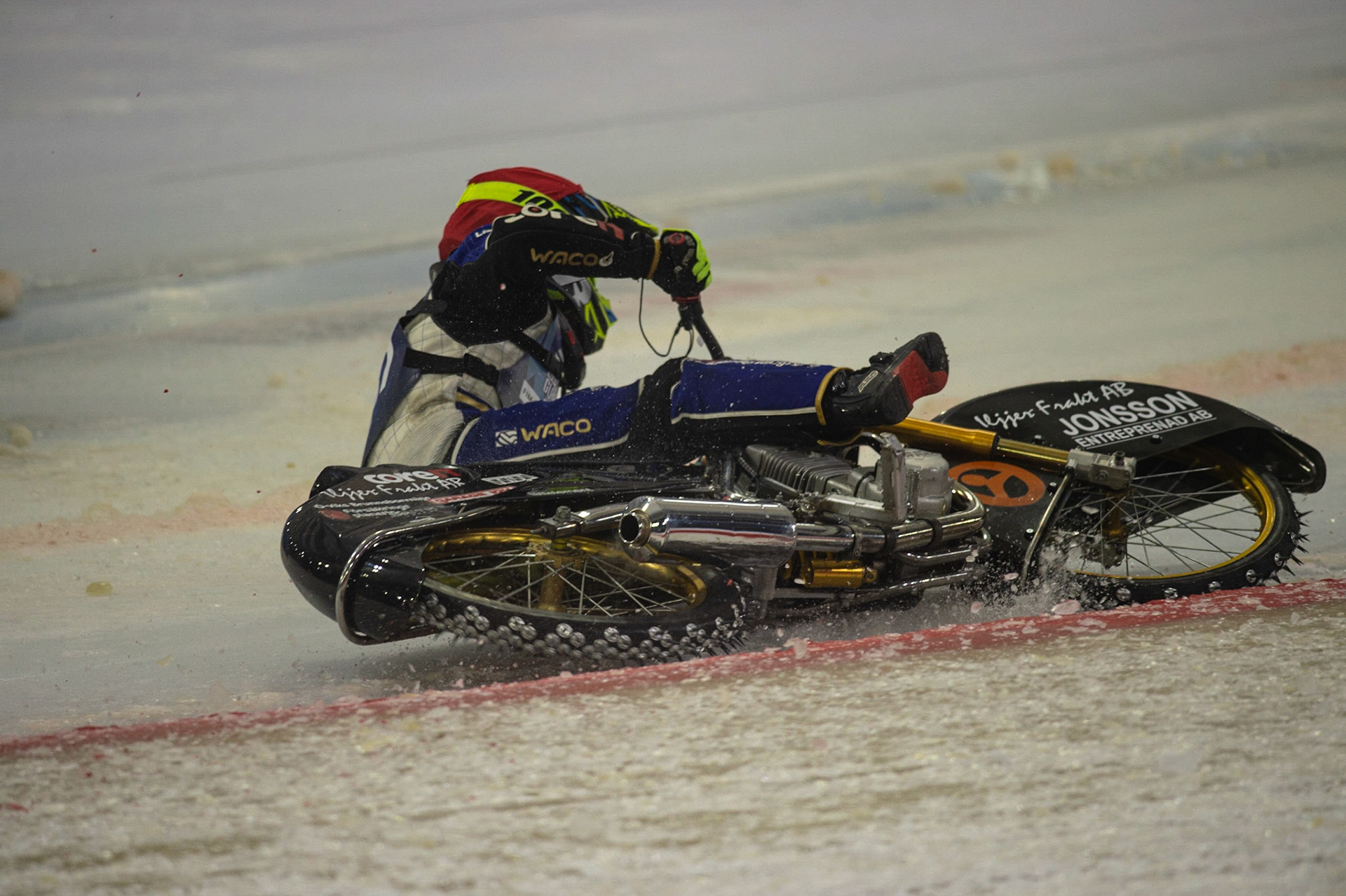 Jimmy Hörrnell (237)  crashes in heat 7 HEERENVEEN, NL. during the FIM Ice Speedway Gladiators World Championship Final 3 at Ice Rink Thialf, Heerenveen on Saturday  2 April 2022. (Credit: Ian Charles | MI News)