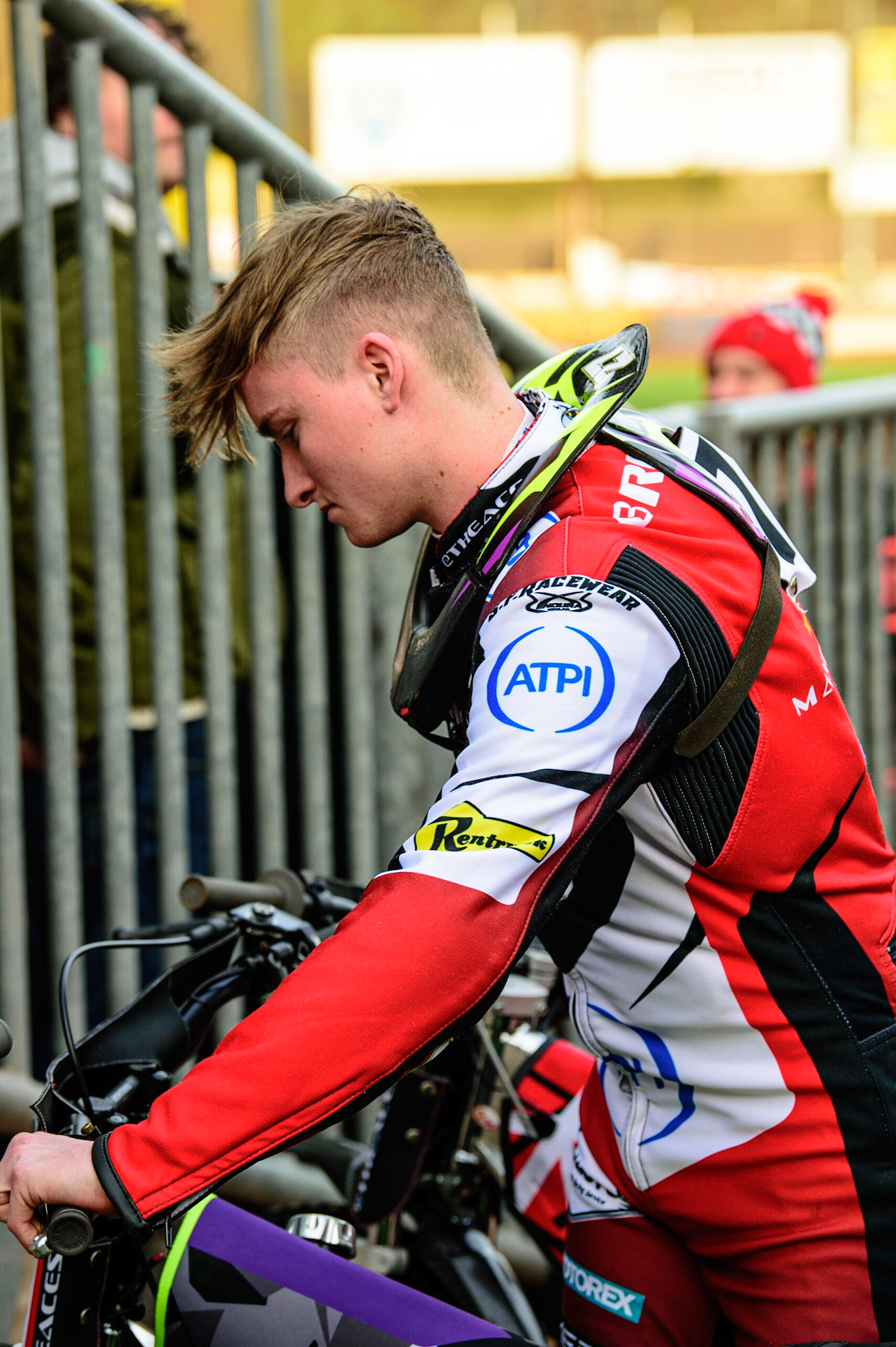 SHEFFIELD, UK. APR 14TH   Tom Brennan warms up his bike during the SGB Premiership League Cup match between Sheffield Tigers and Belle Vue Aces at Owlerton Stadium, Sheffield on Thursday 14th April 2022. (Credit: Ian Charles | MI News)